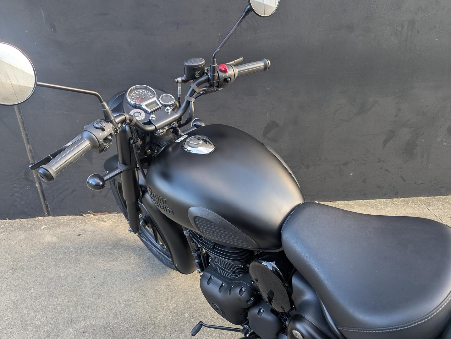 2026 ROYAL ENFIELD CLASSIC 350 DARK ROAD