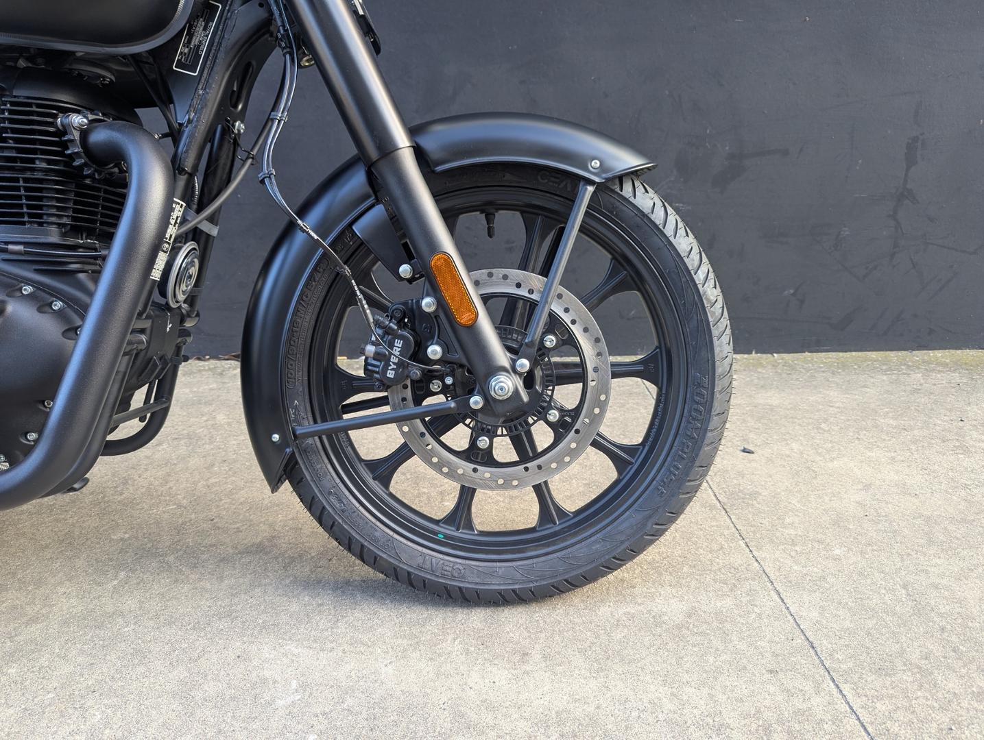 2026 ROYAL ENFIELD CLASSIC 350 DARK ROAD