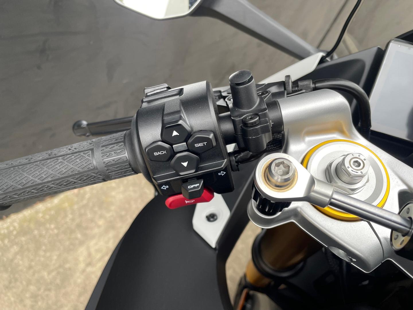 2026 CF MOTO 750 SR-S SPORTS