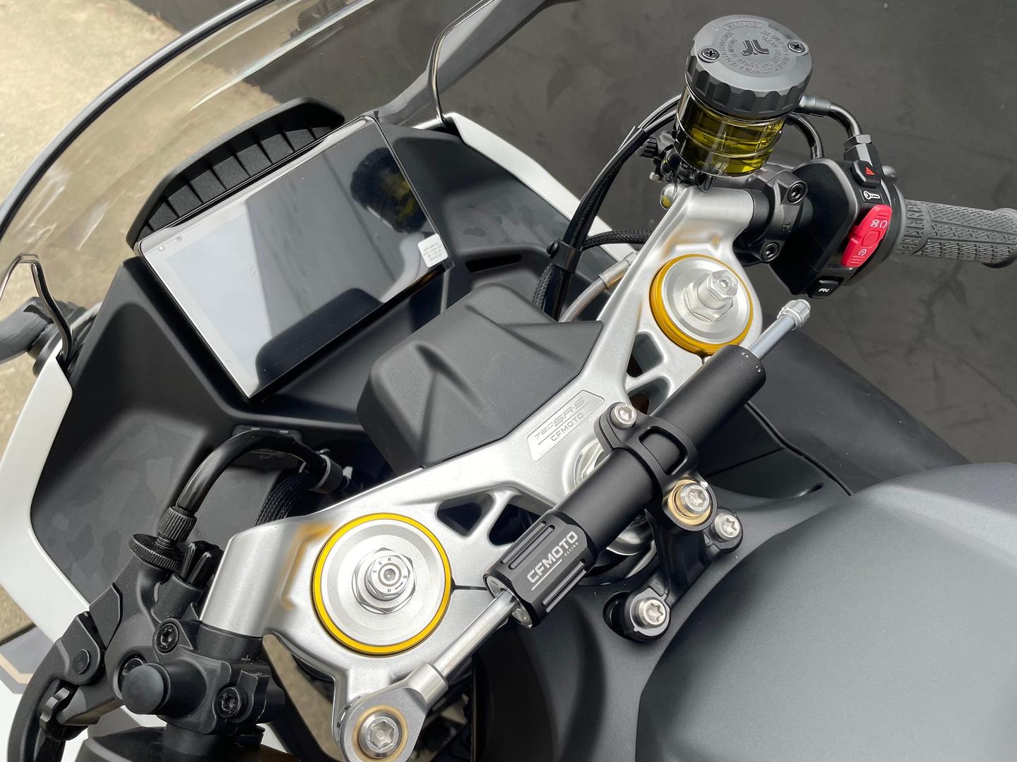 2026 CF MOTO 750 SR-S SPORTS