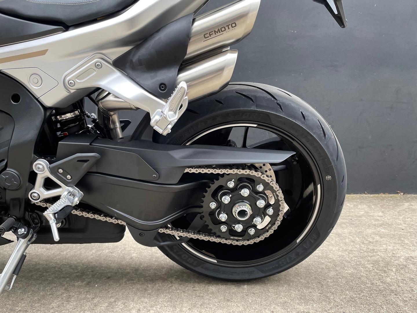 2026 CF MOTO 750 SR-S SPORTS