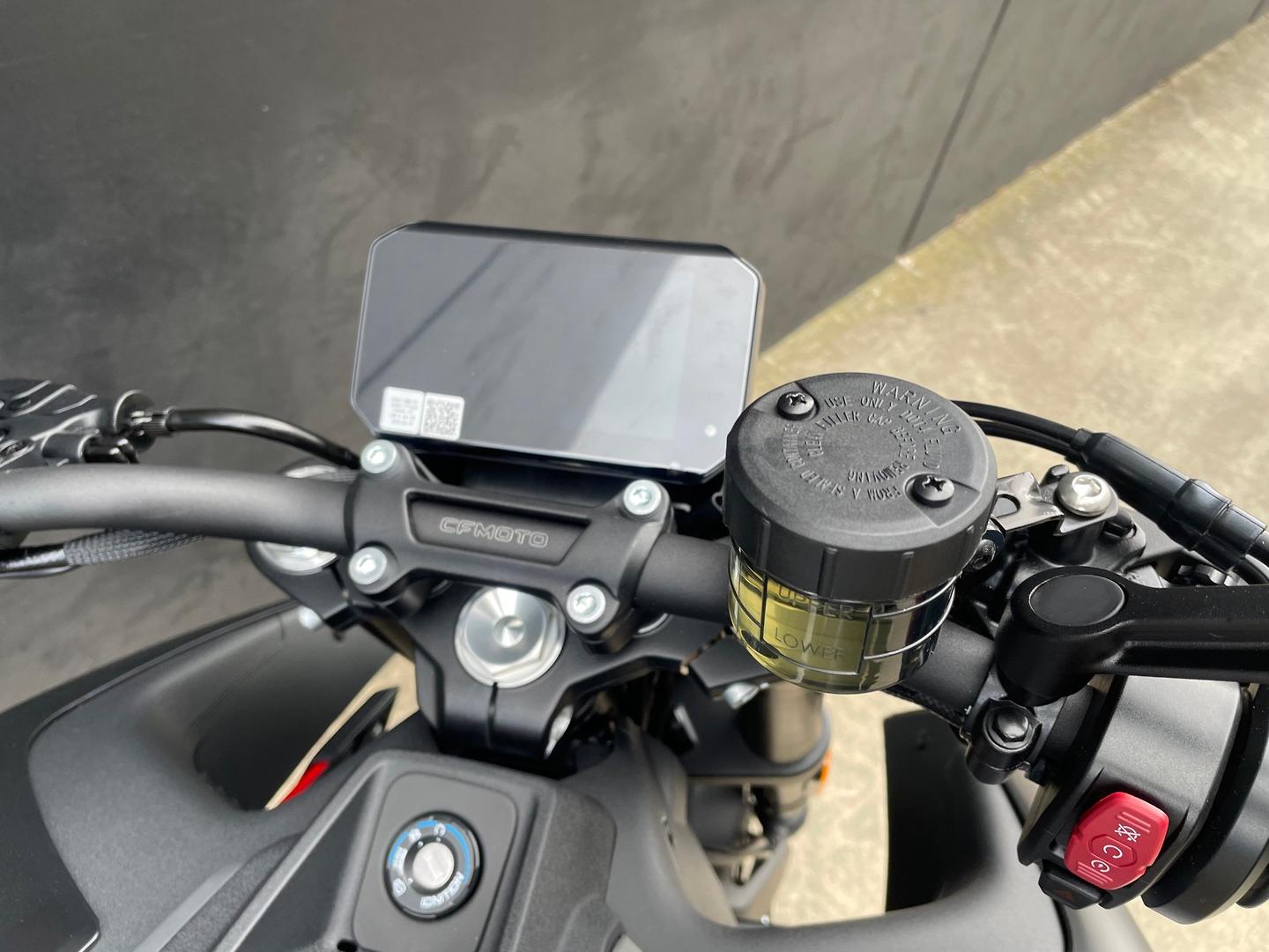 2026 CFMOTO 450 NK ROAD