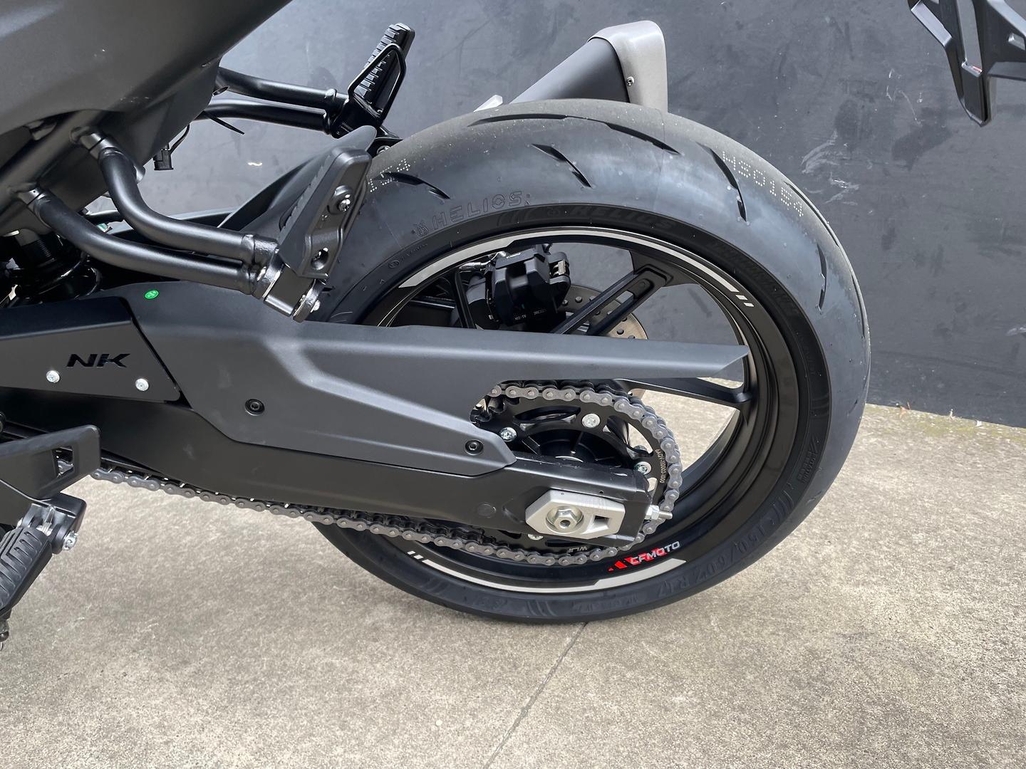 2026 CFMOTO 450 NK ROAD
