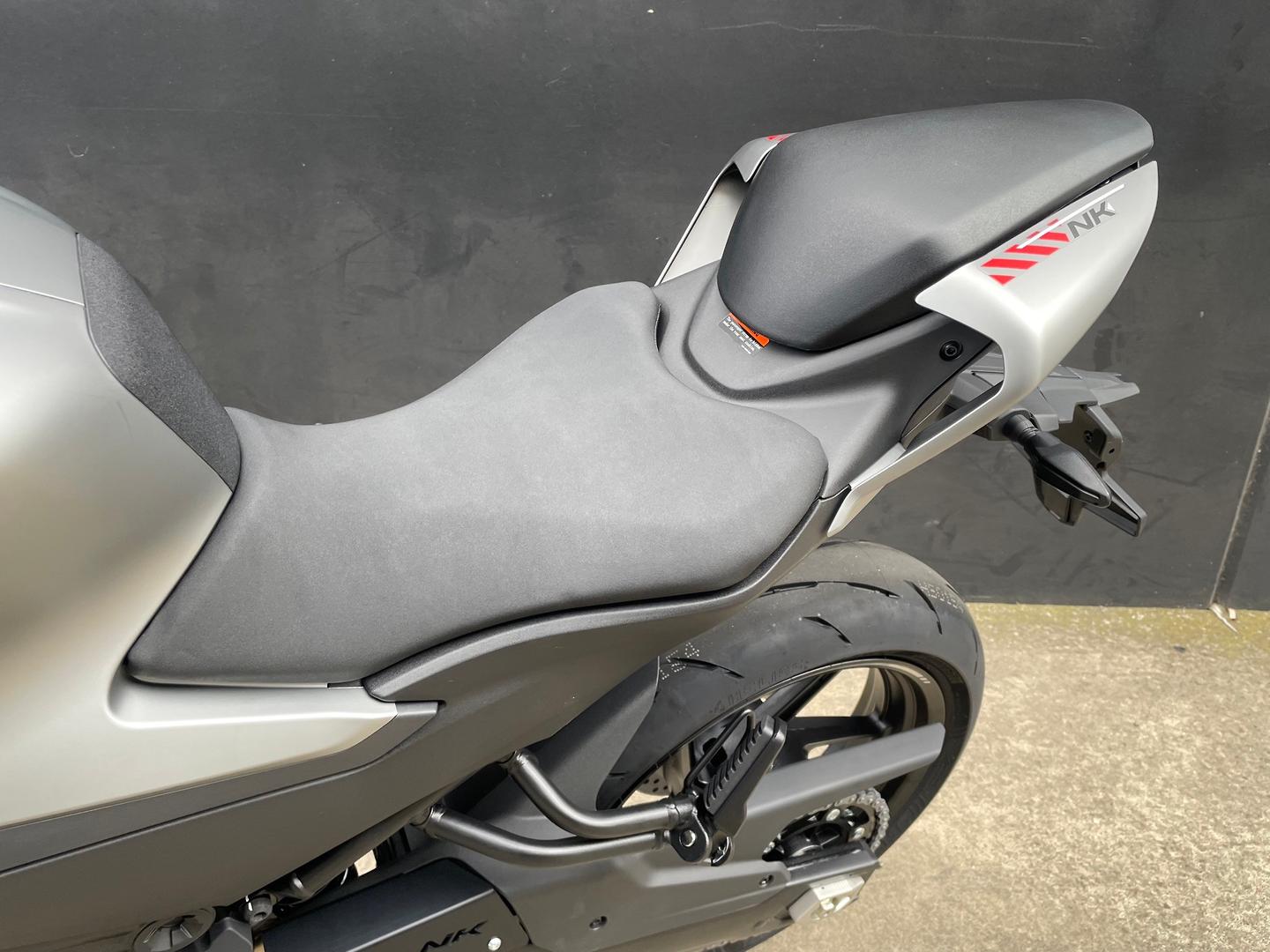 2026 CFMOTO 450 NK ROAD