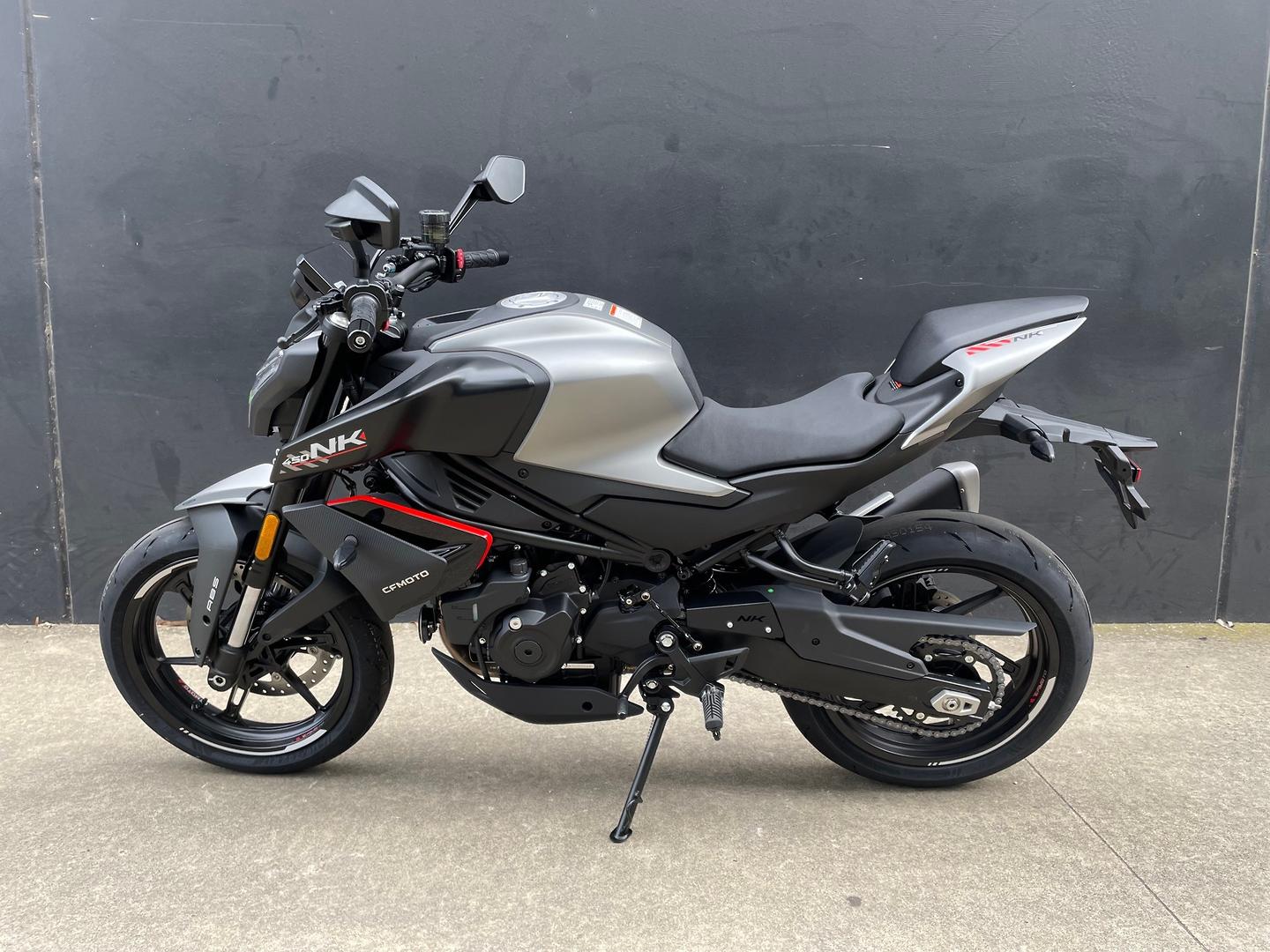 2026 CFMOTO 450 NK ROAD