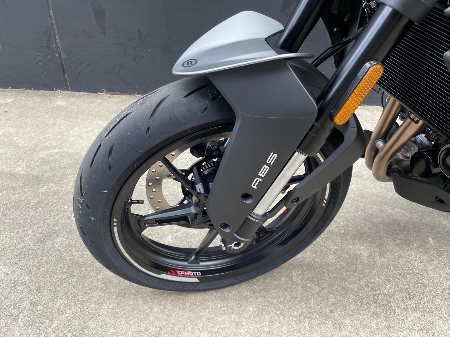 2026 CFMOTO 450 NK ROAD