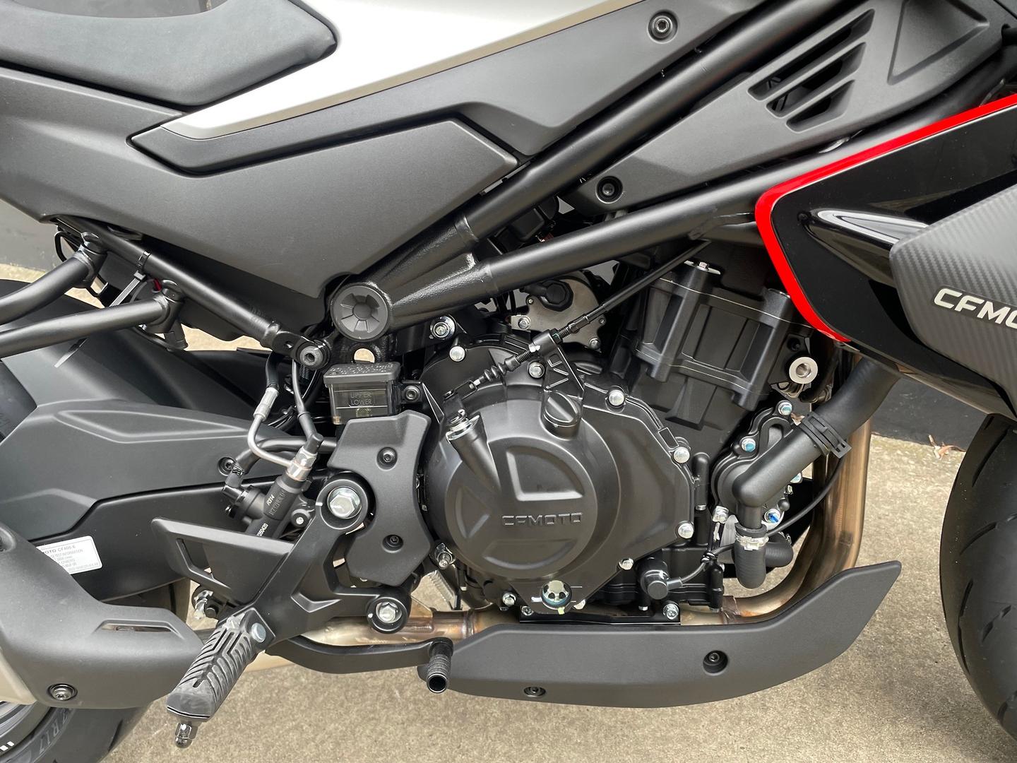 2026 CFMOTO 450 NK ROAD