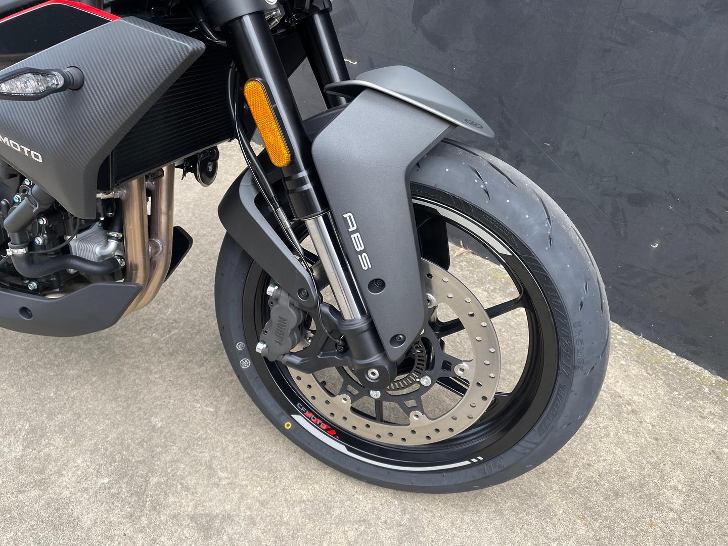 2026 CFMOTO 450 NK ROAD