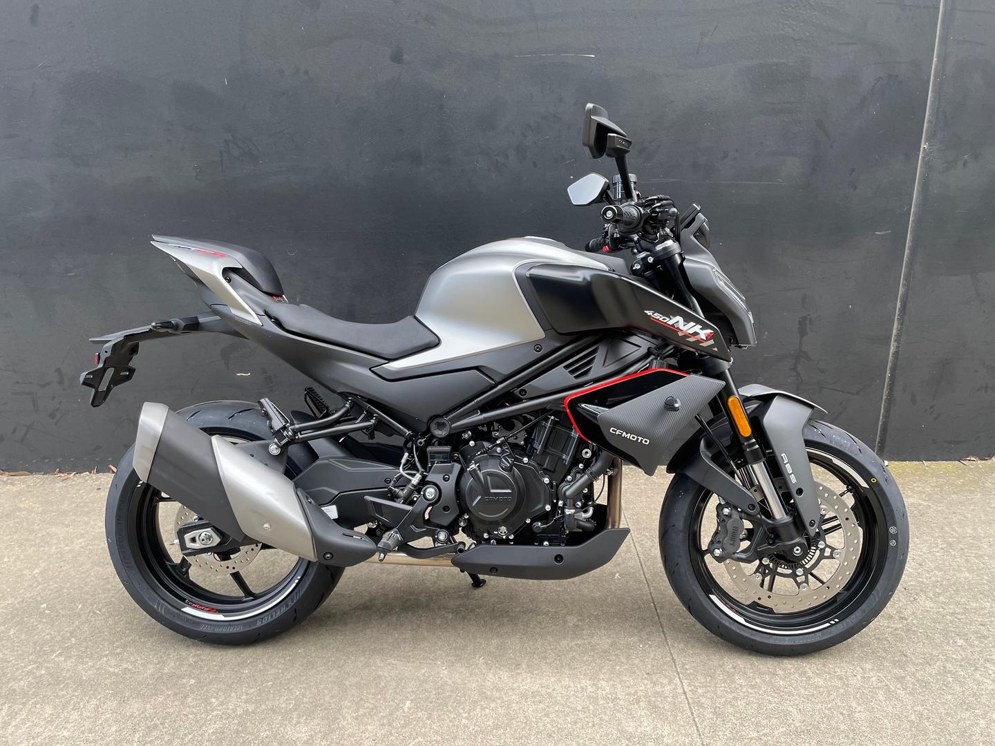 2026 CFMOTO 450 NK ROAD