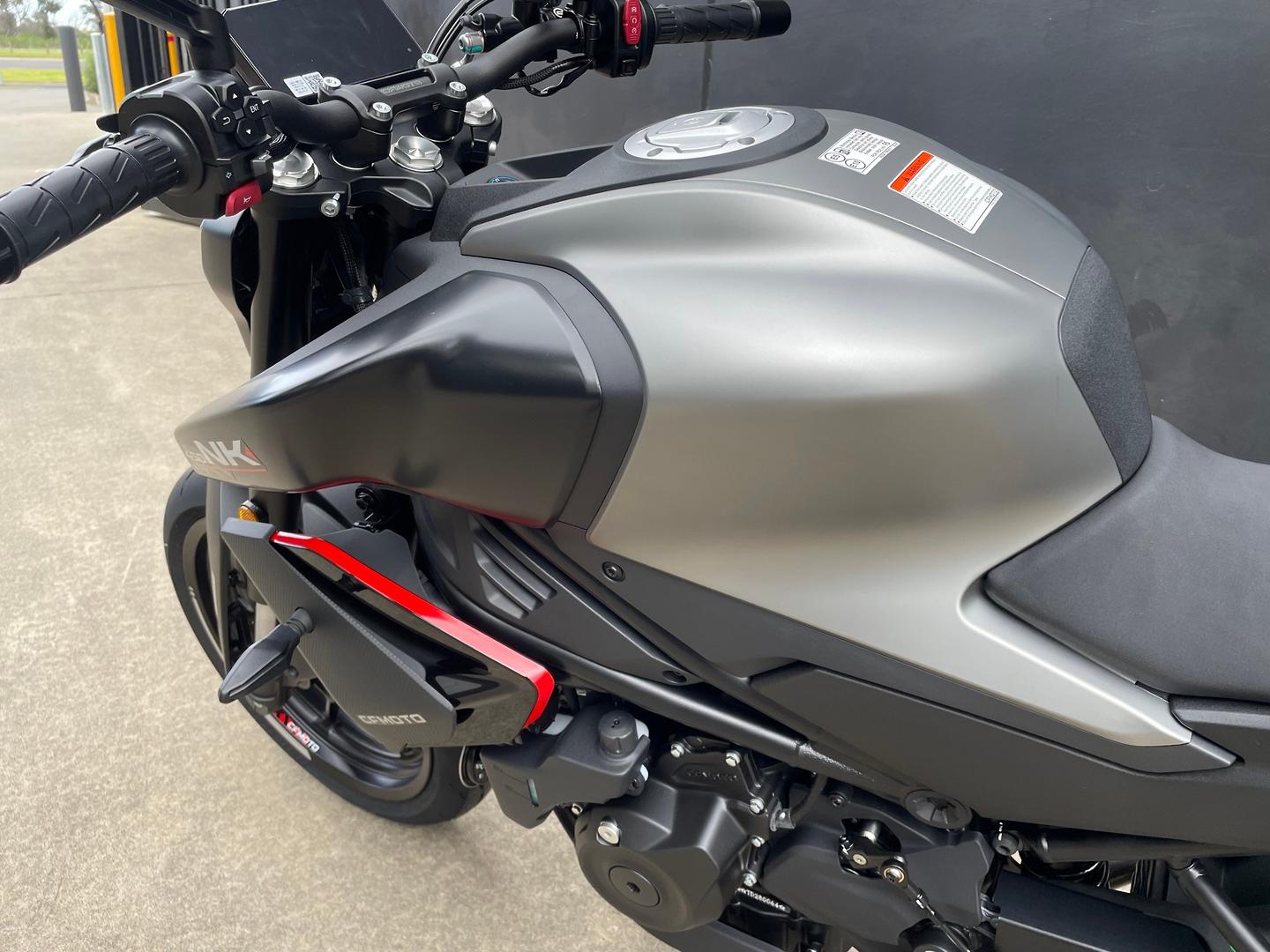 2026 CFMOTO 450 NK ROAD