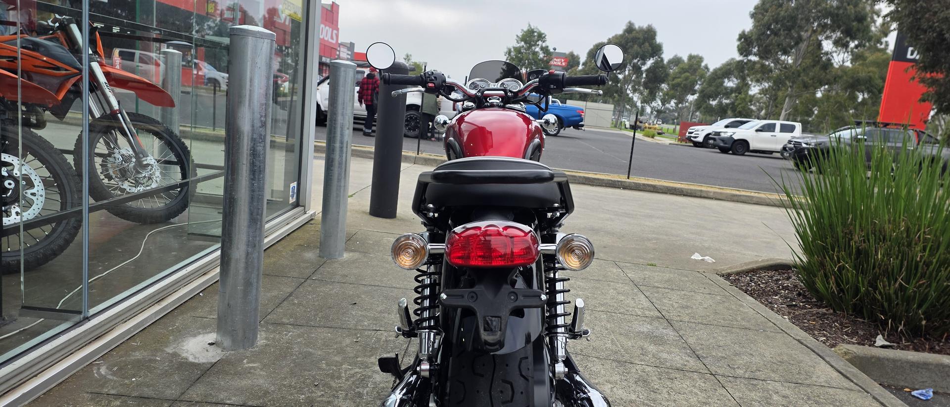 2019 TRIUMPH BONNEVILLE T100 ROAD