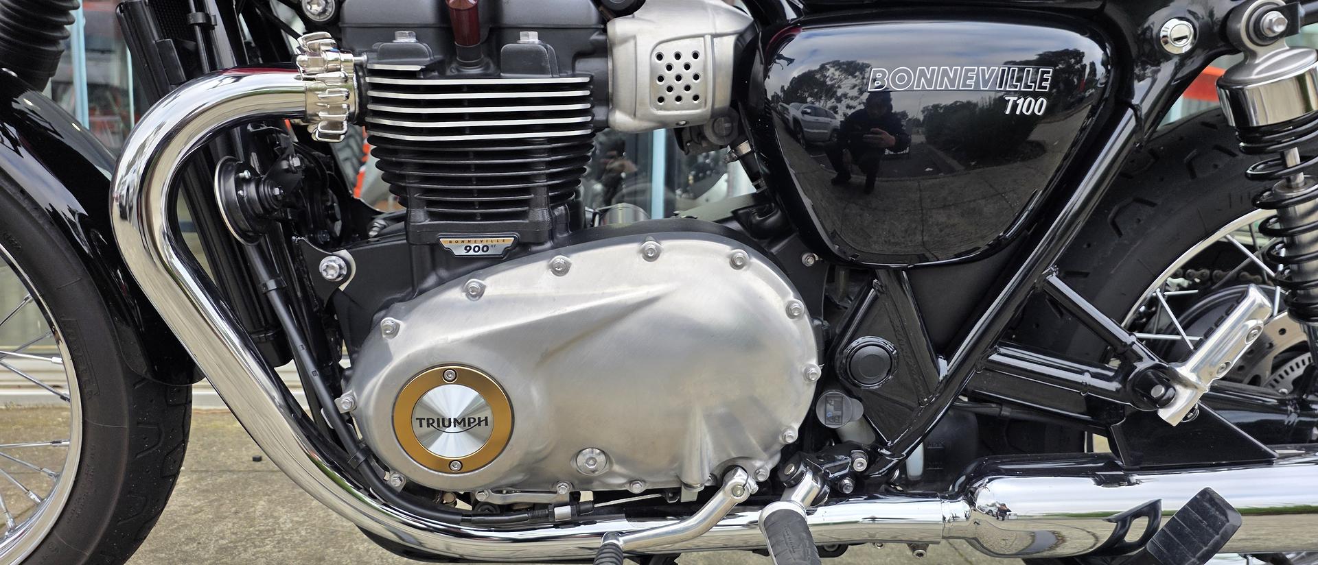 2019 TRIUMPH BONNEVILLE T100 ROAD