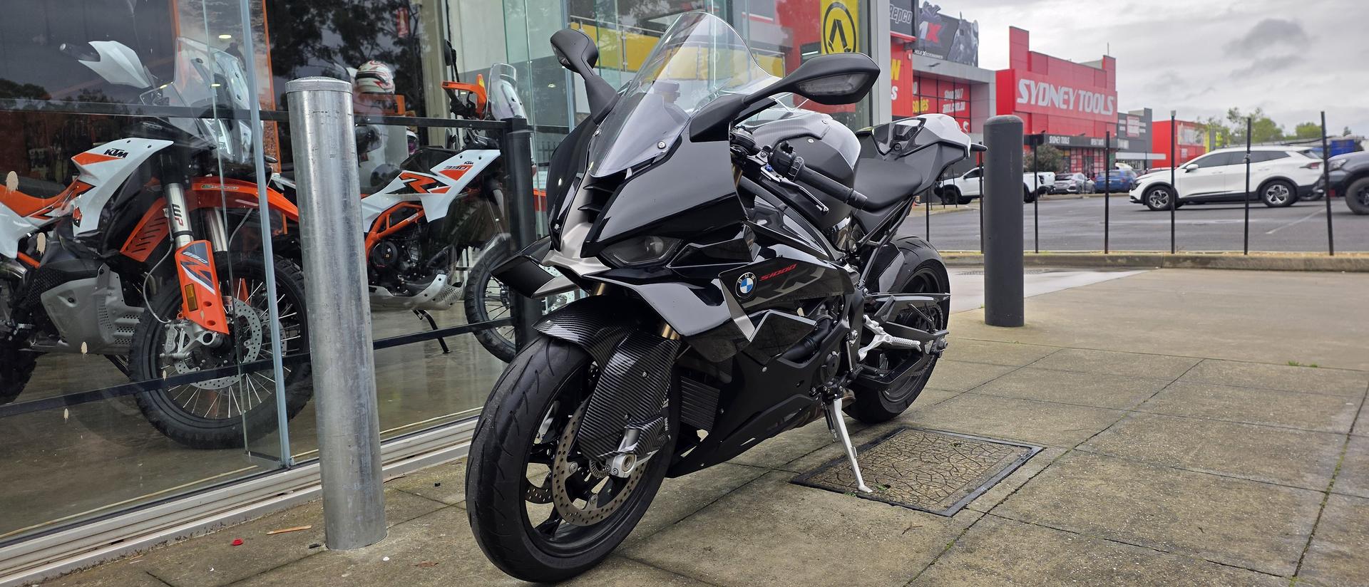 2025 BMW M 1000 RR SPORTS