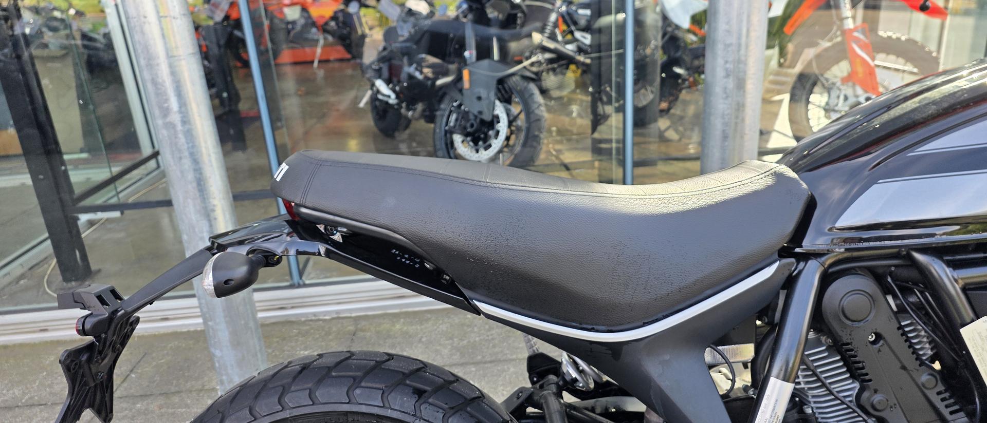 2018 DUCATI SCRAMBLER SIXTY2 SPORTS