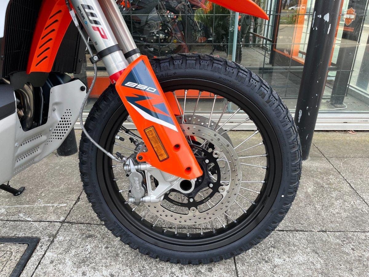 2024 KTM 890 ADVENTURE R DUAL SPORTS