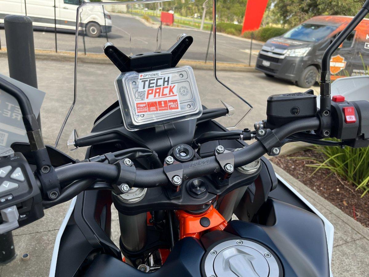 2024 KTM 890 ADVENTURE R DUAL SPORTS
