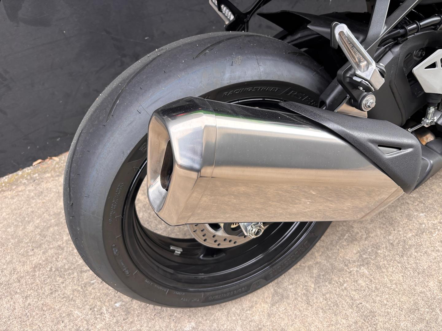 2026 KAWASAKI NINJA ZX-10R SPORTS
