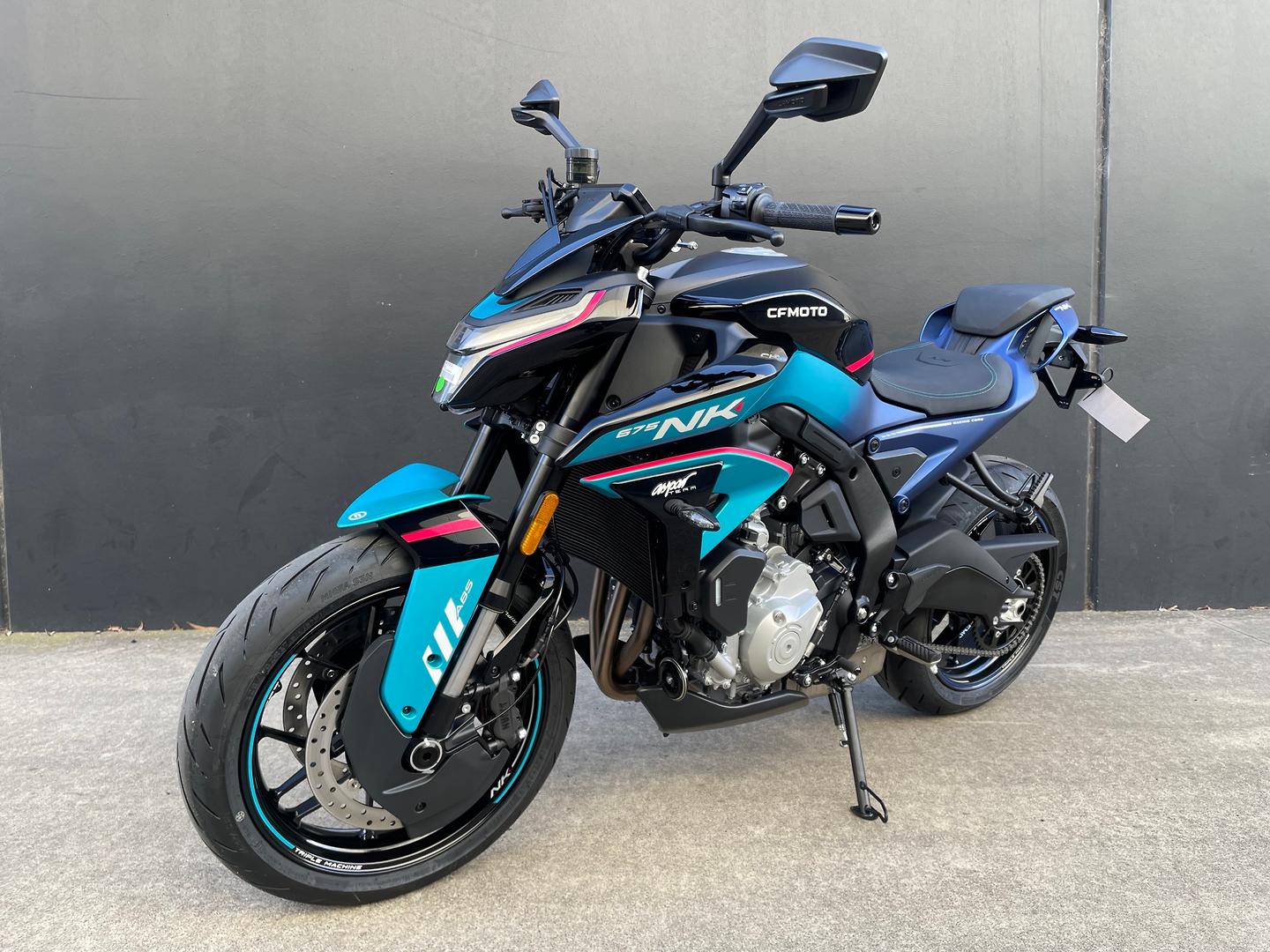 2026 CF MOTO 675 NK ROAD
