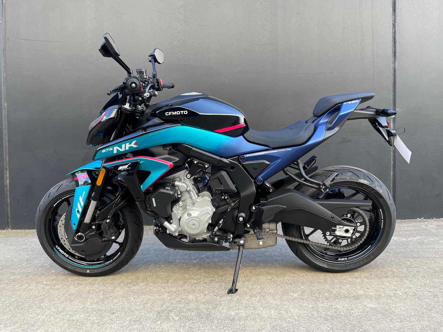 2026 CF MOTO 675 NK ROAD