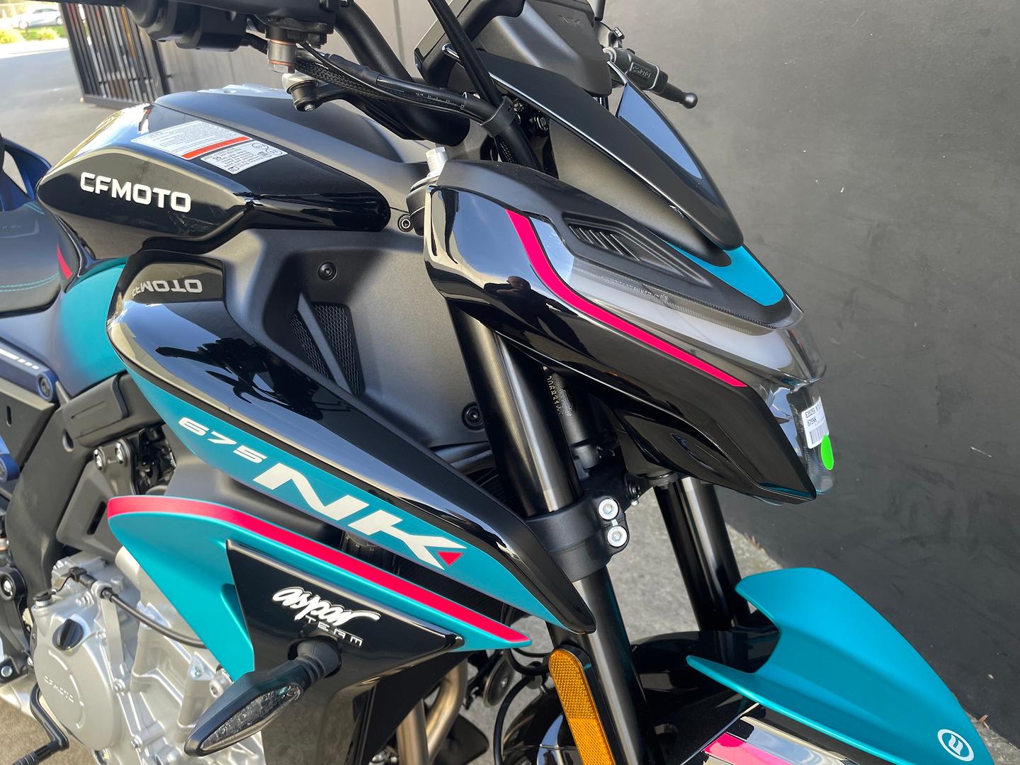 2026 CF MOTO 675 NK ROAD