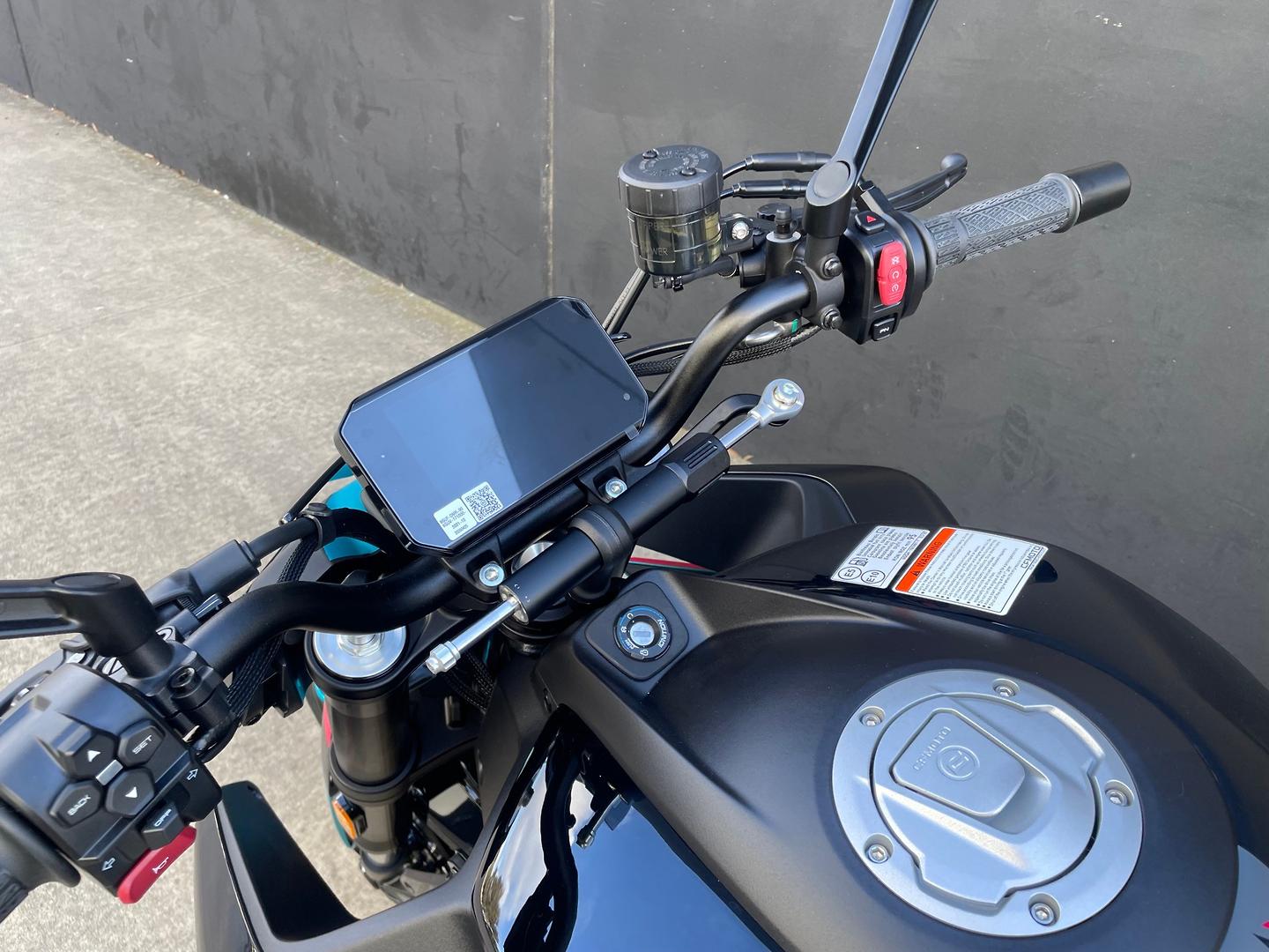 2026 CF MOTO 675 NK ROAD