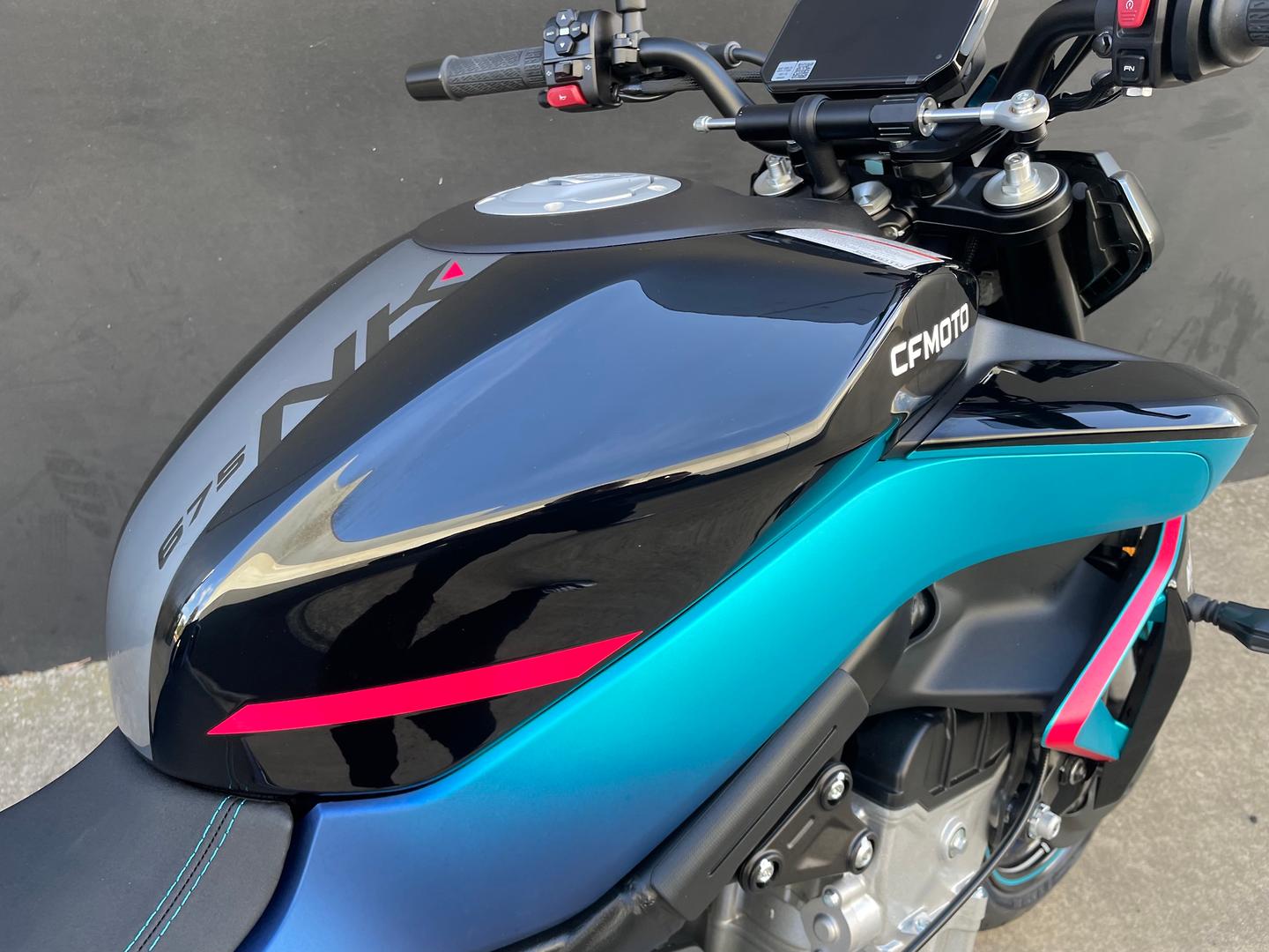2026 CF MOTO 675 NK ROAD