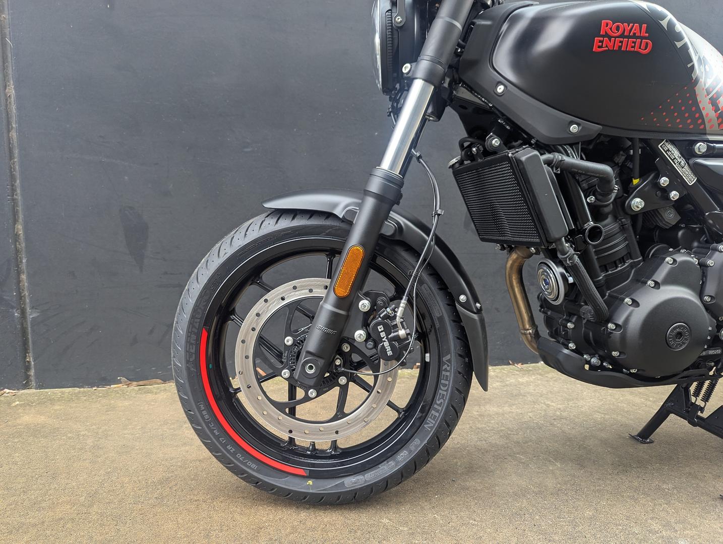 2026 ROYAL ENFIELD GUERILLA 450 ROAD