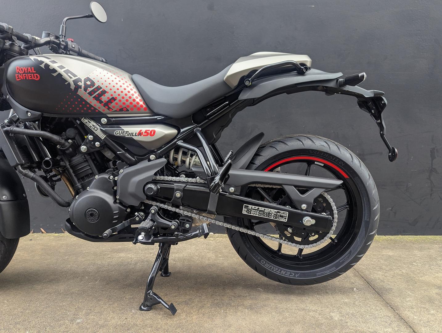 2026 ROYAL ENFIELD GUERILLA 450 ROAD
