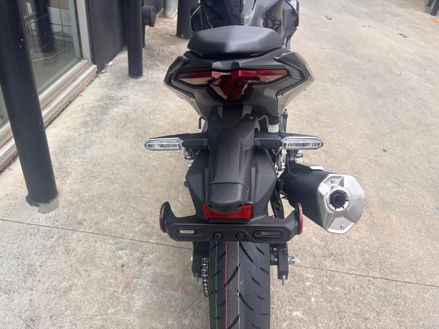 2026 KAWASAKI Z500 SE SPORTS