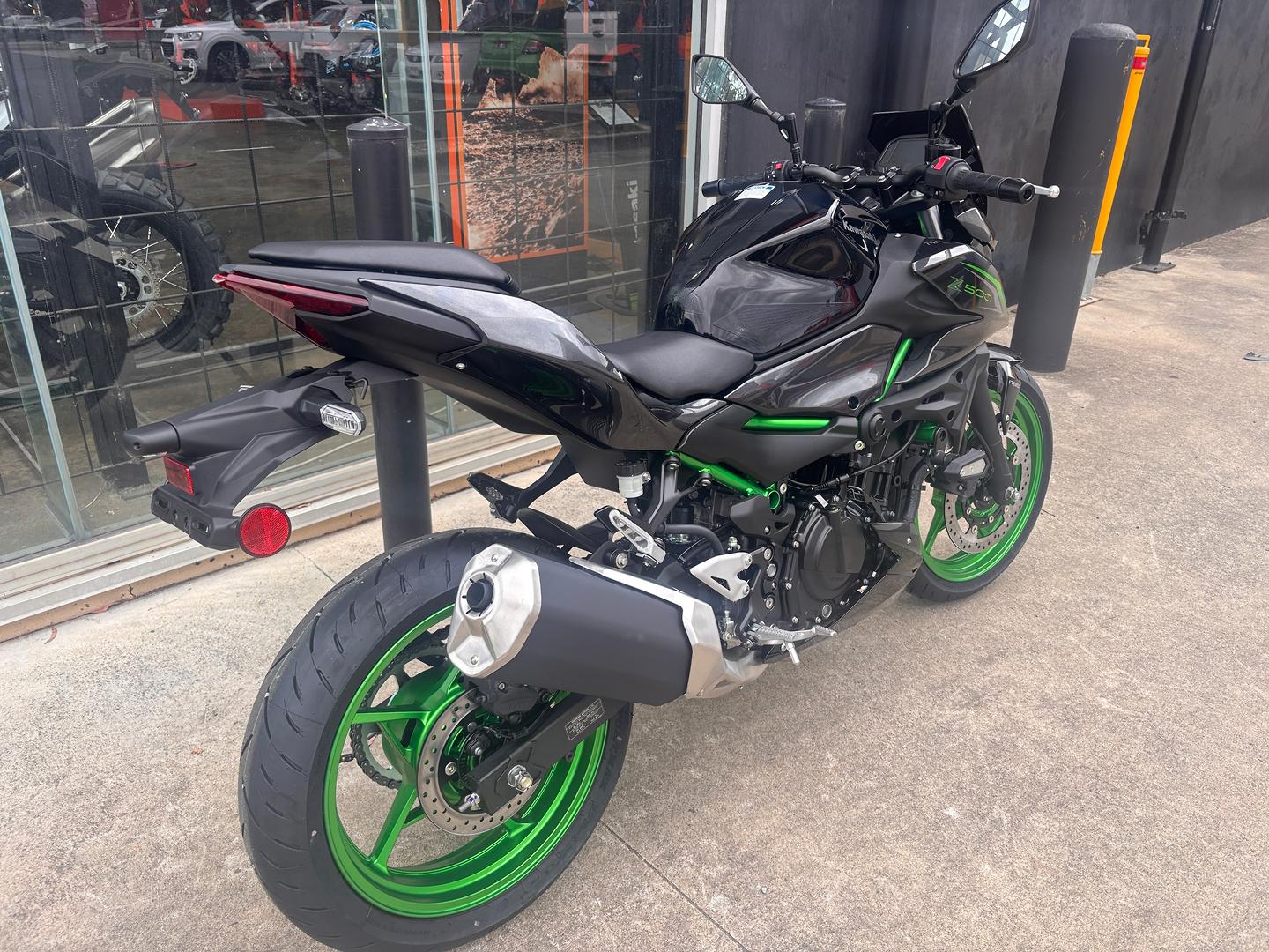 2026 KAWASAKI Z500 SE SPORTS