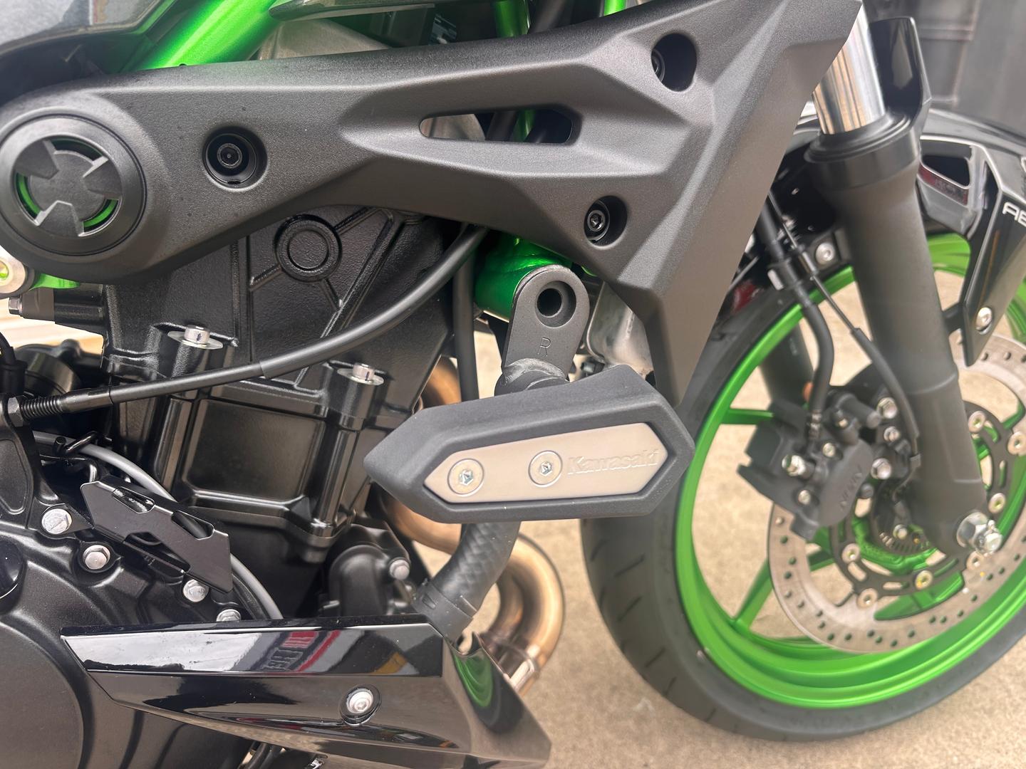 2026 KAWASAKI Z500 SE SPORTS