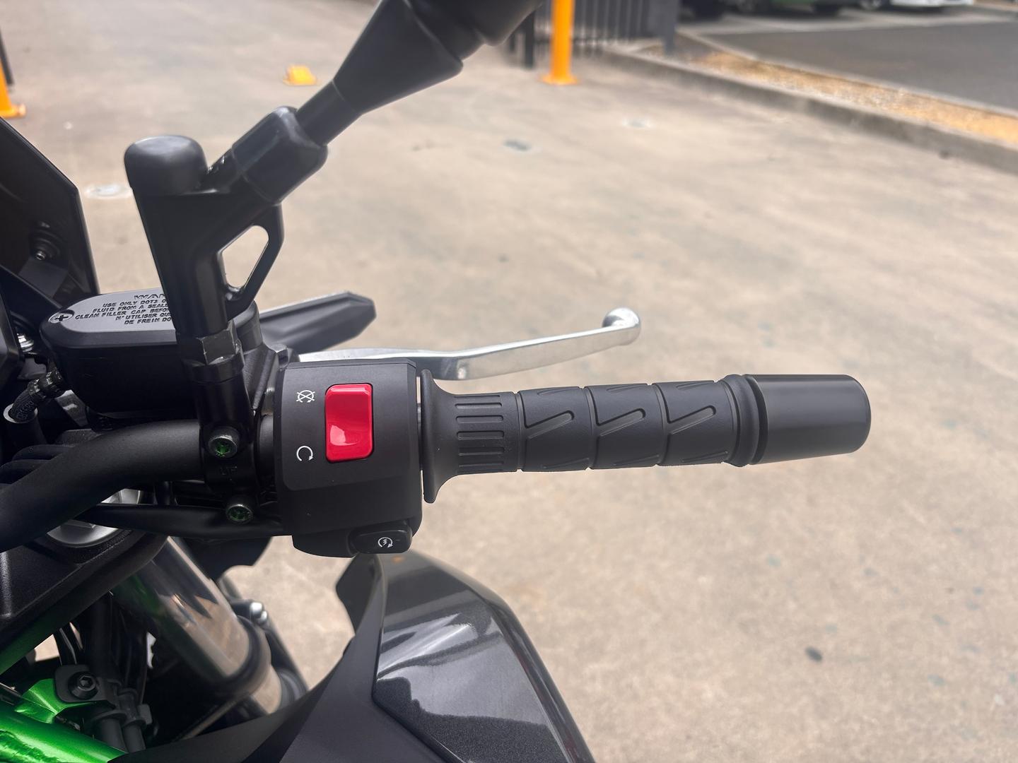 2026 KAWASAKI Z500 SE SPORTS