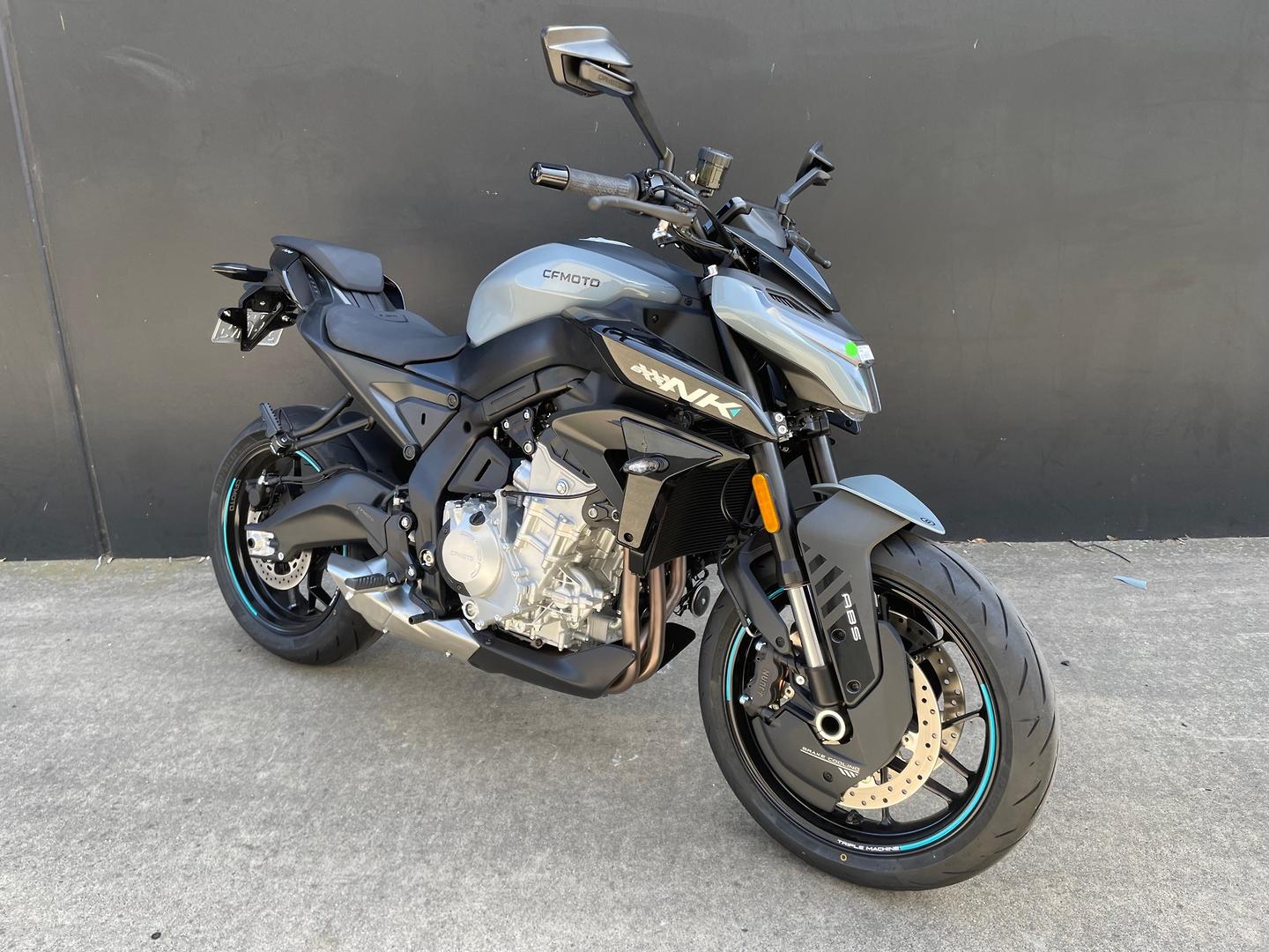 2026 CFMOTO 675 NK ROAD