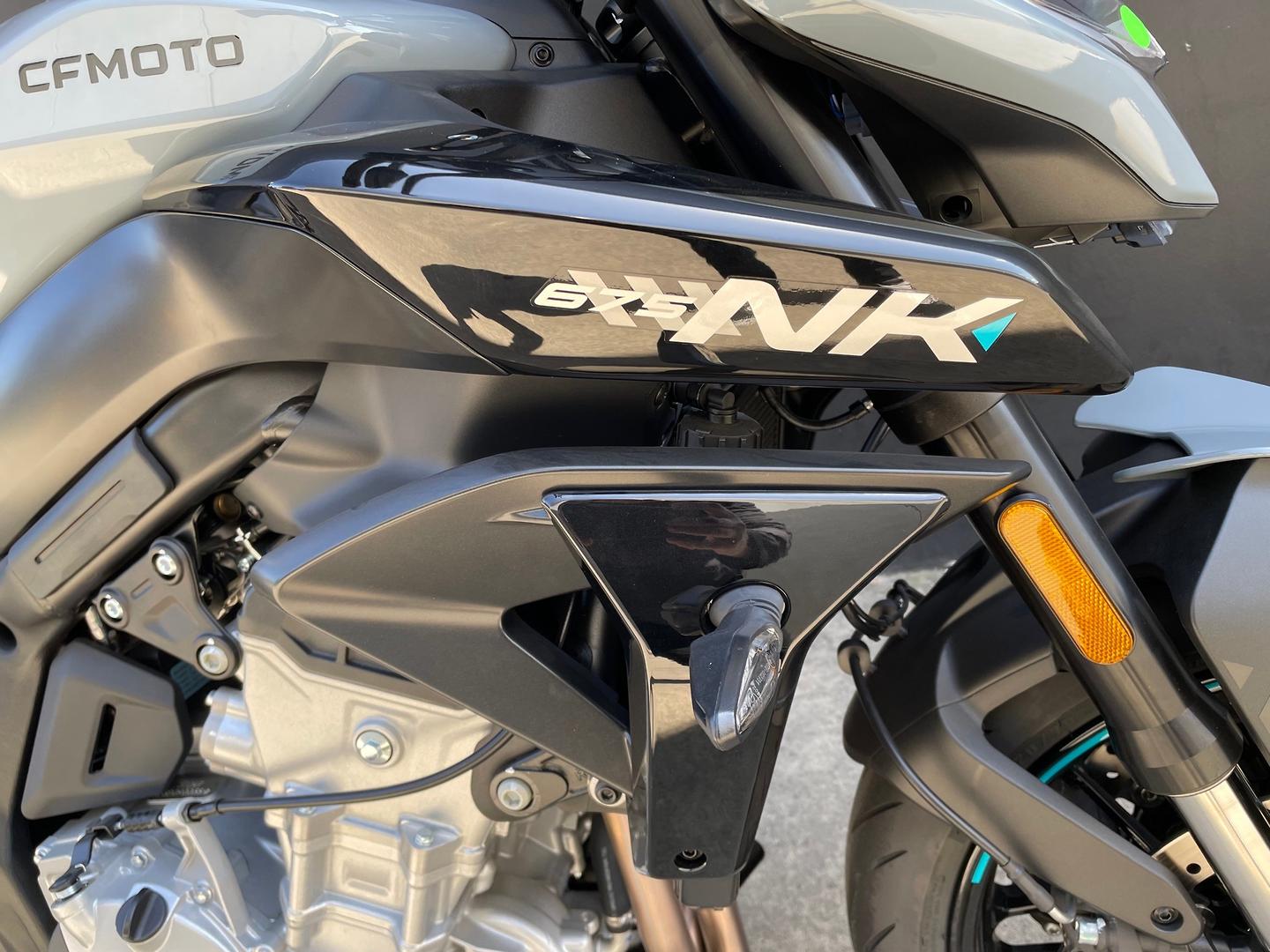 2026 CFMOTO 675 NK ROAD