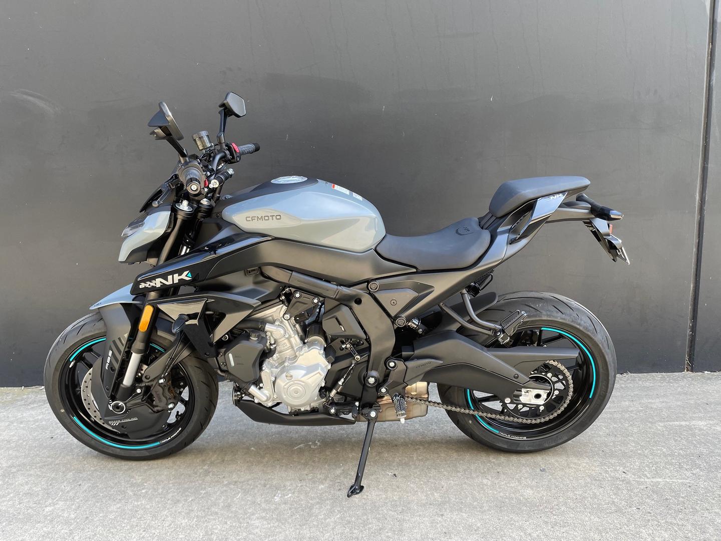 2026 CFMOTO 675 NK ROAD