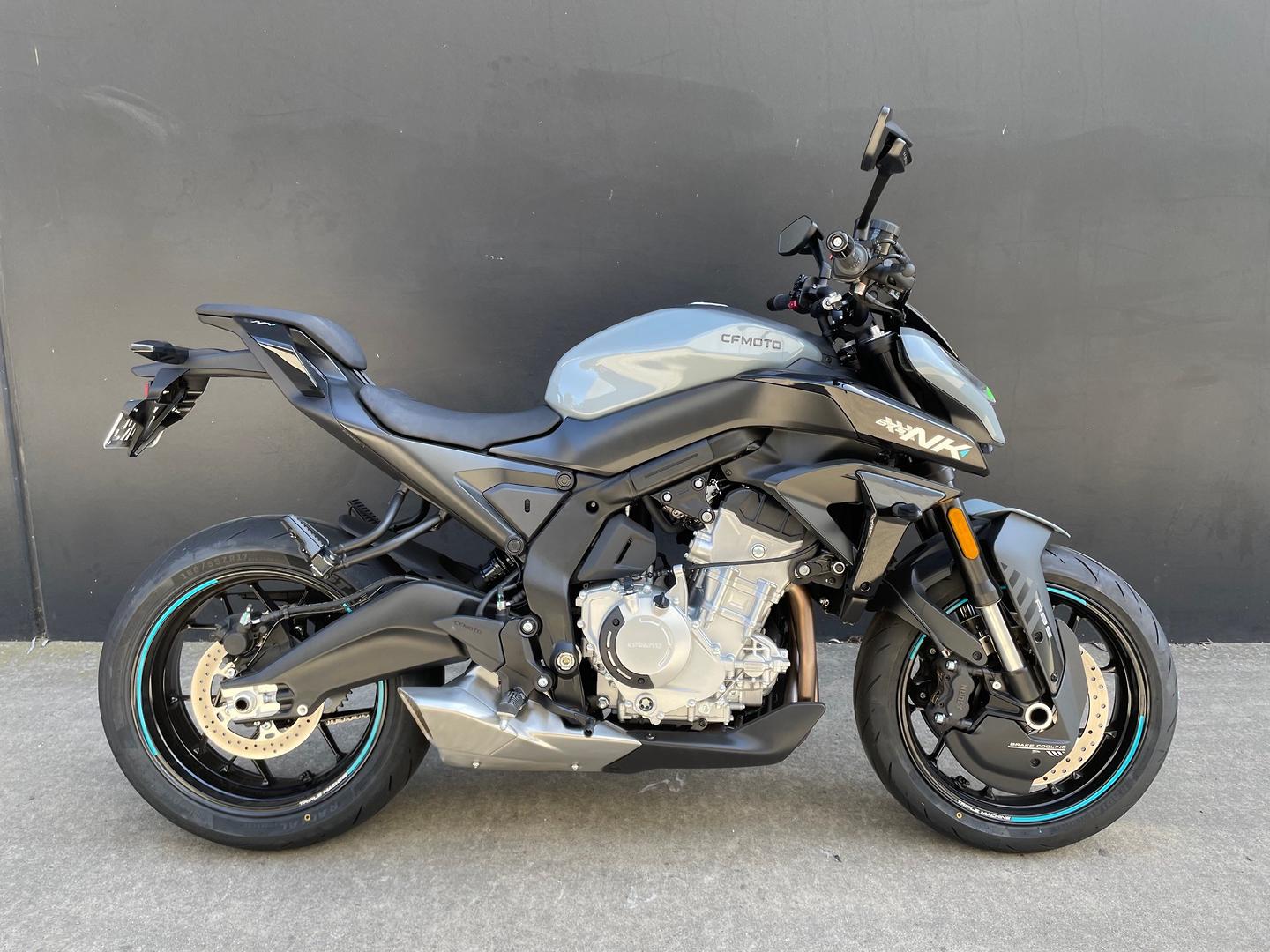 2026 CFMOTO 675 NK ROAD
