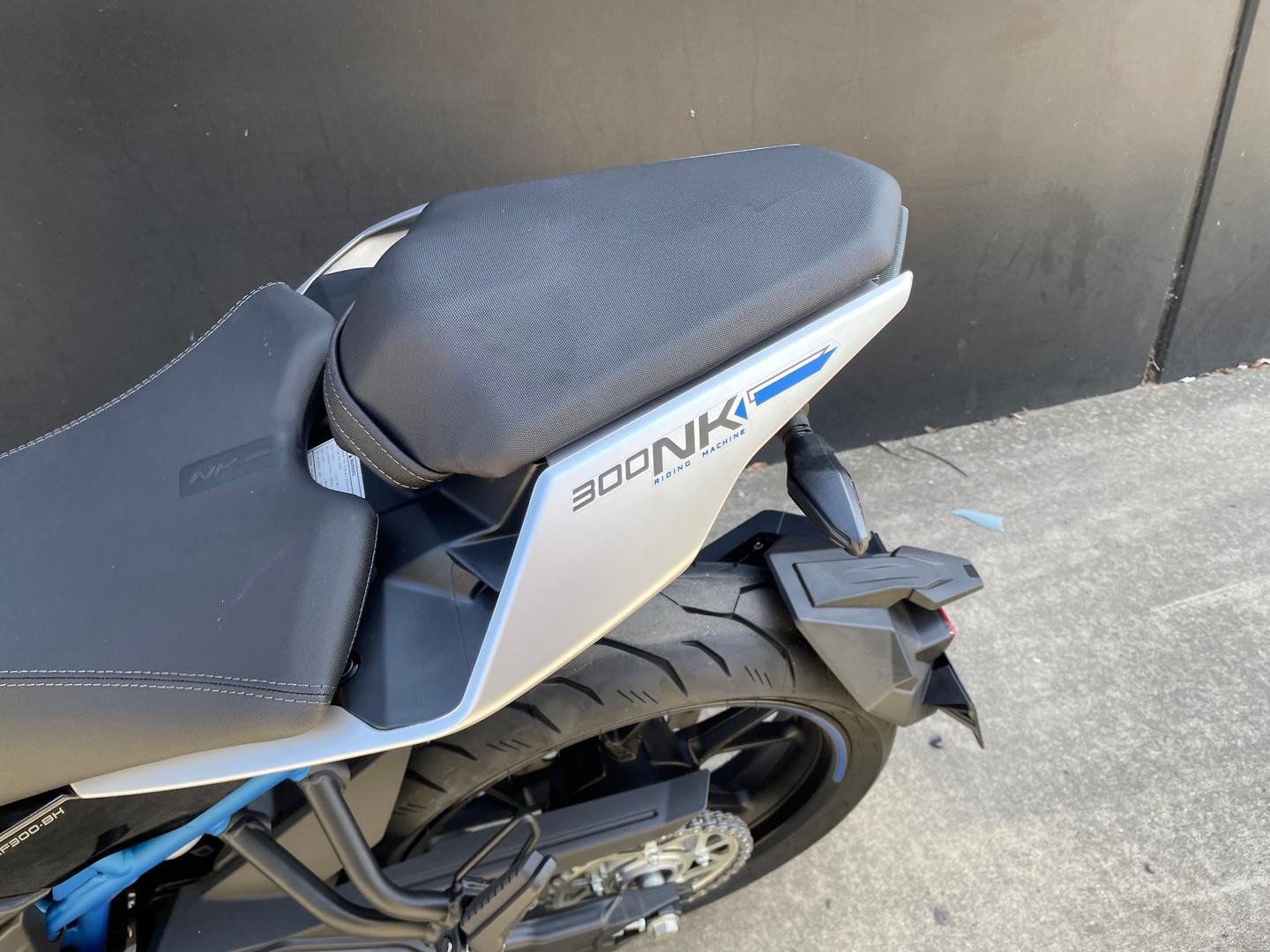 2026 CF MOTO 300 NK ABS ROAD