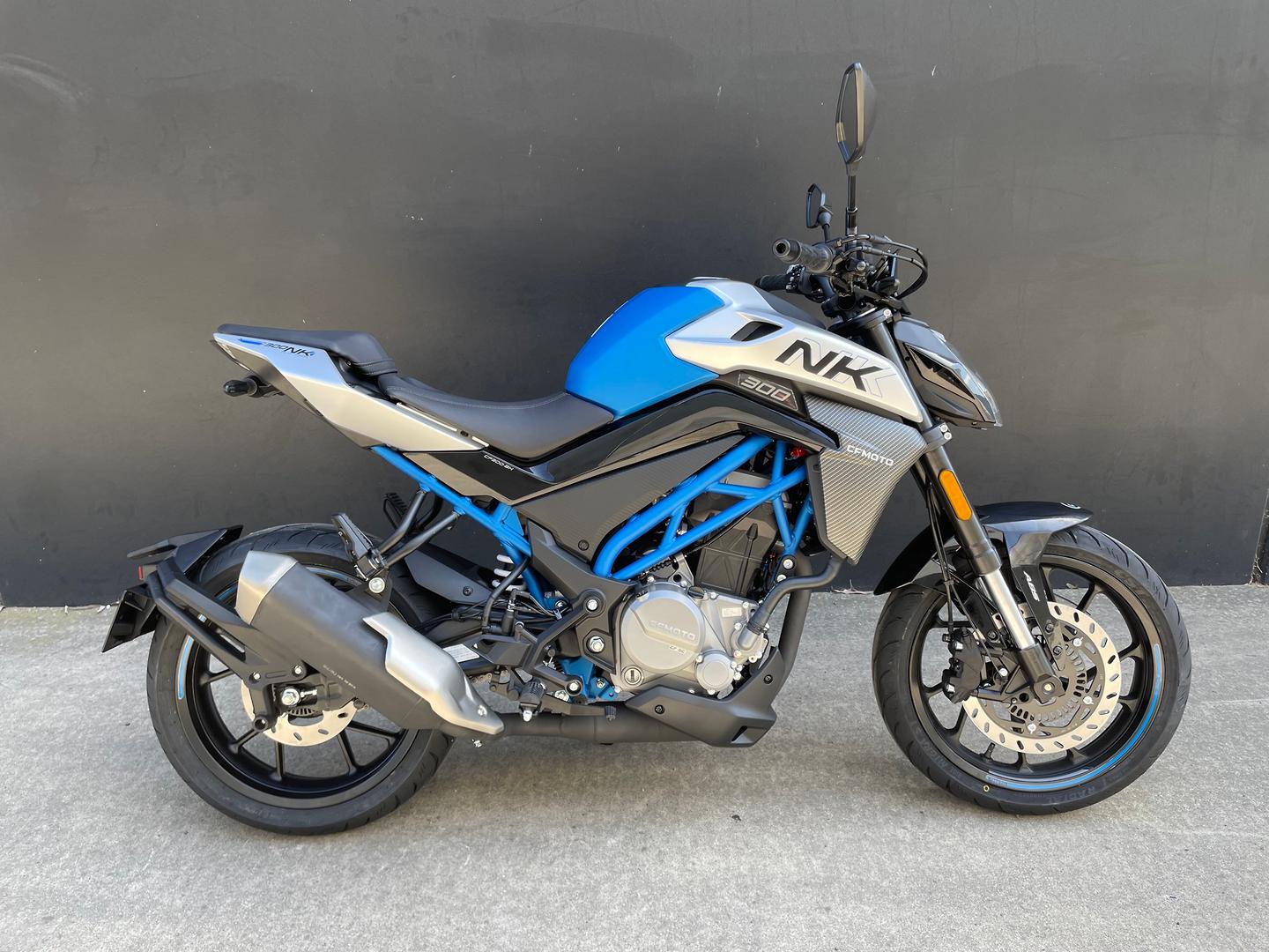 2026 CF MOTO 300 NK ABS ROAD
