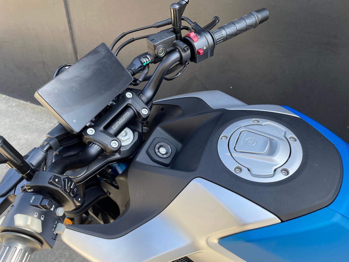 2026 CF MOTO 300 NK ABS ROAD