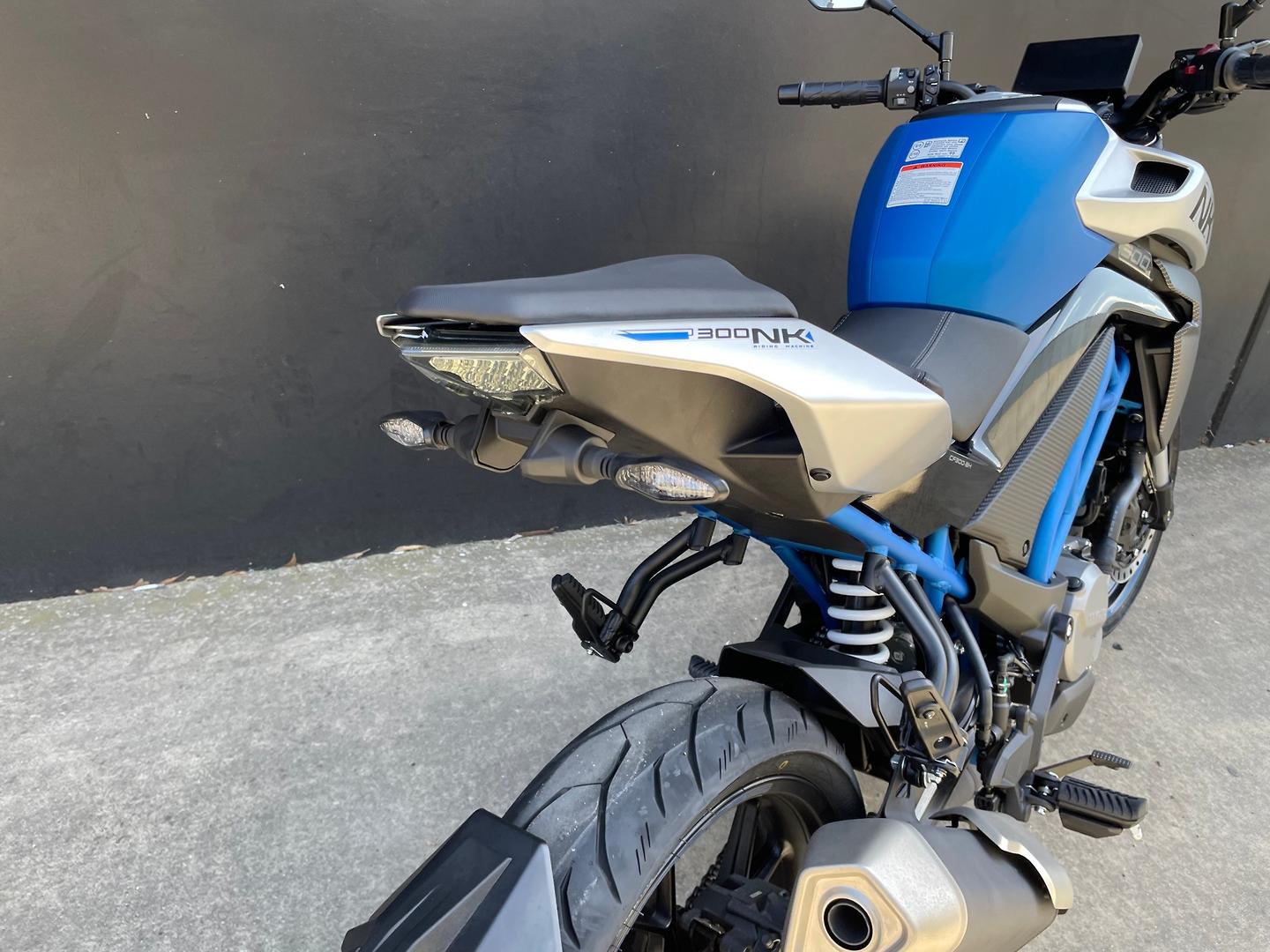 2026 CF MOTO 300 NK ABS ROAD