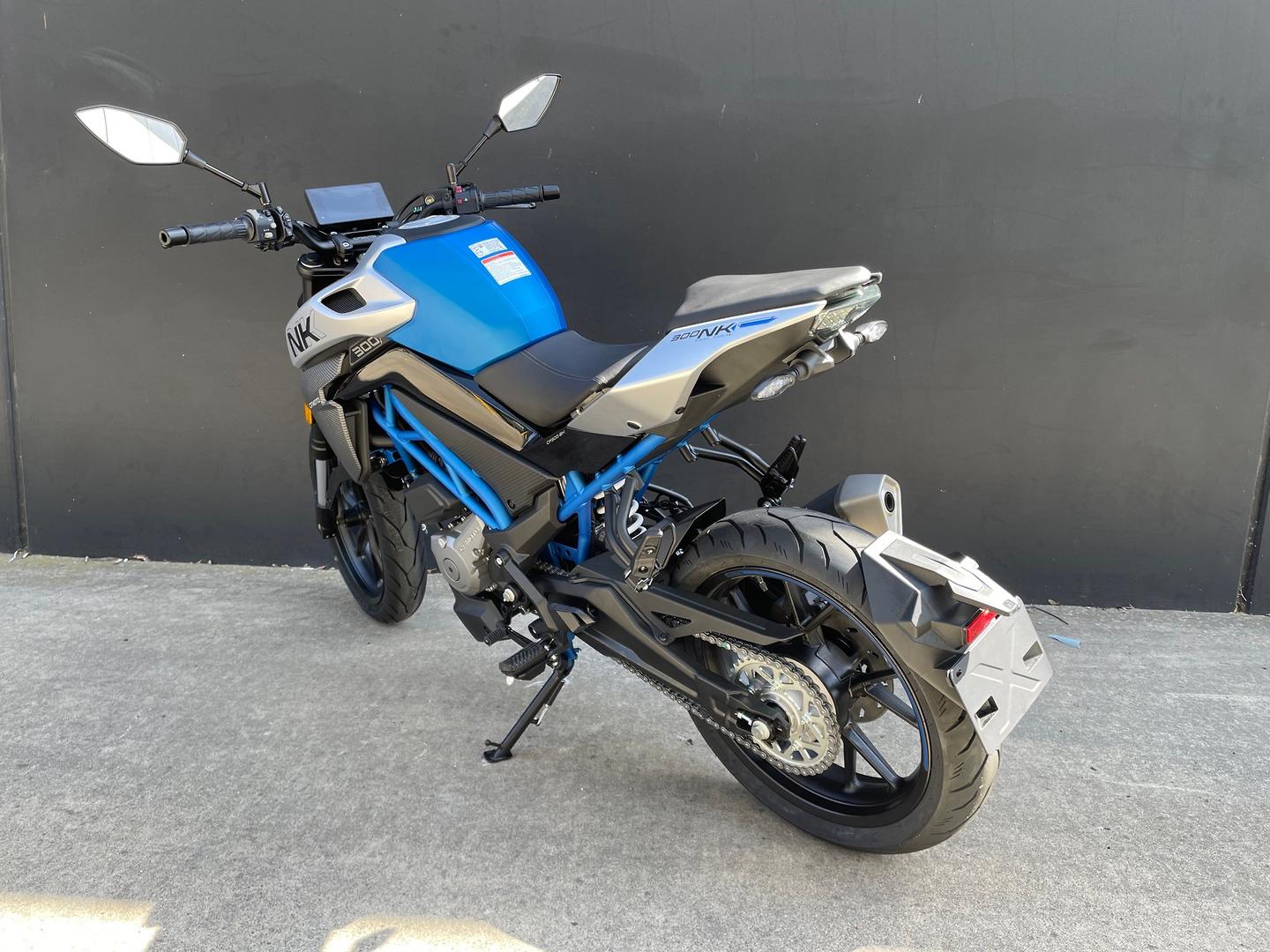 2026 CF MOTO 300 NK ABS ROAD