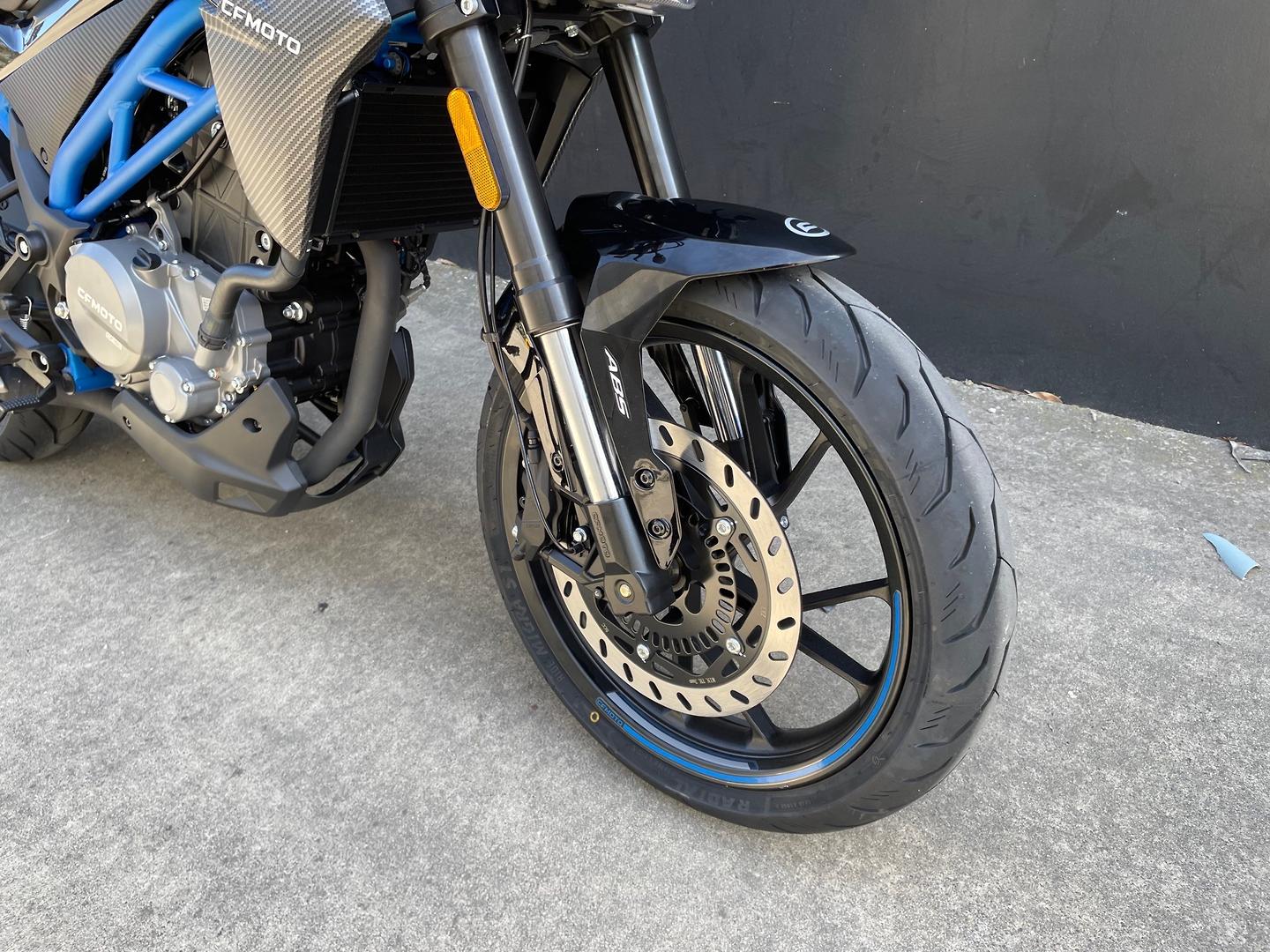 2026 CF MOTO 300 NK ABS ROAD