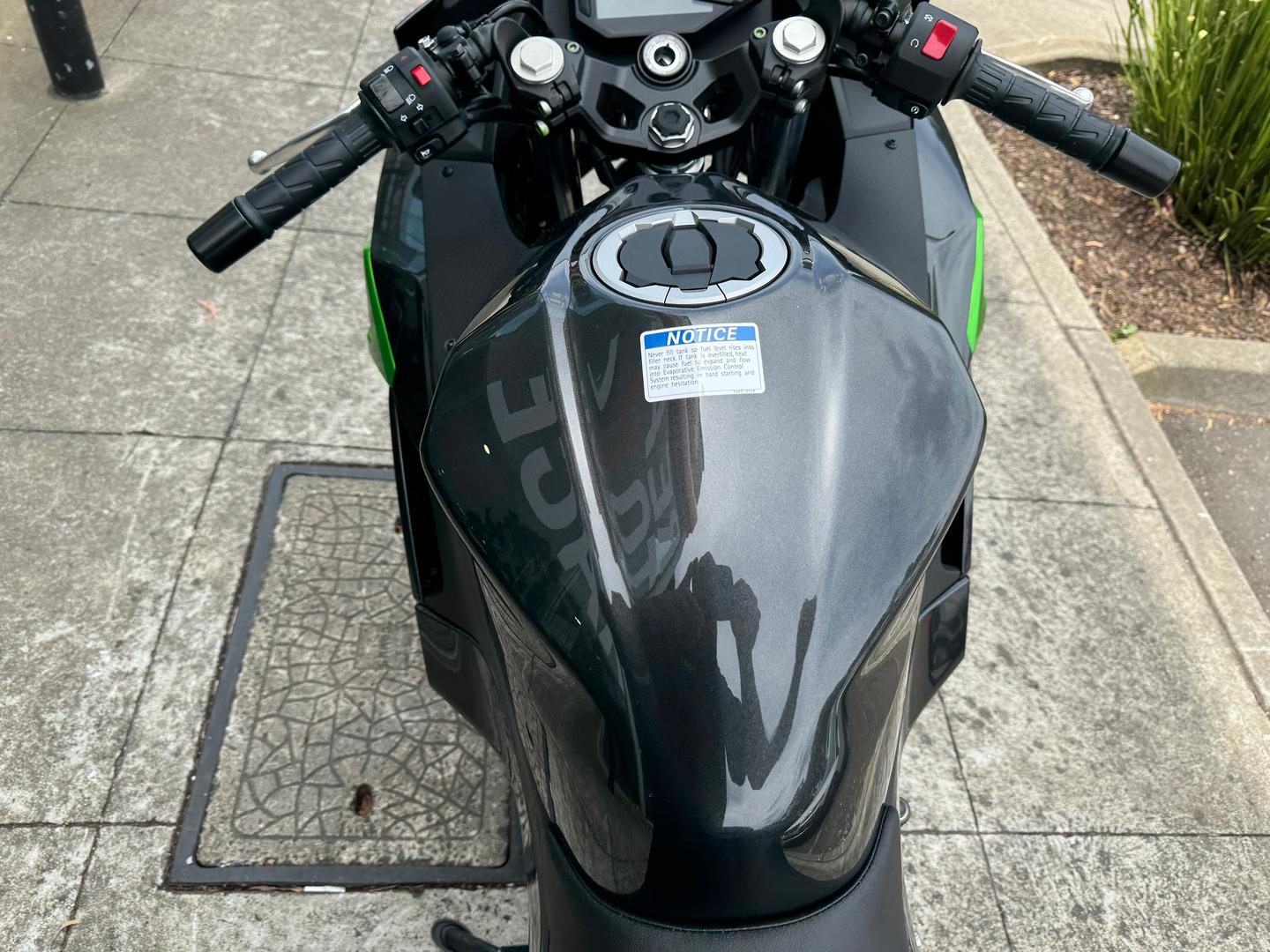 2024 KAWASAKI NINJA 500 SPORTS