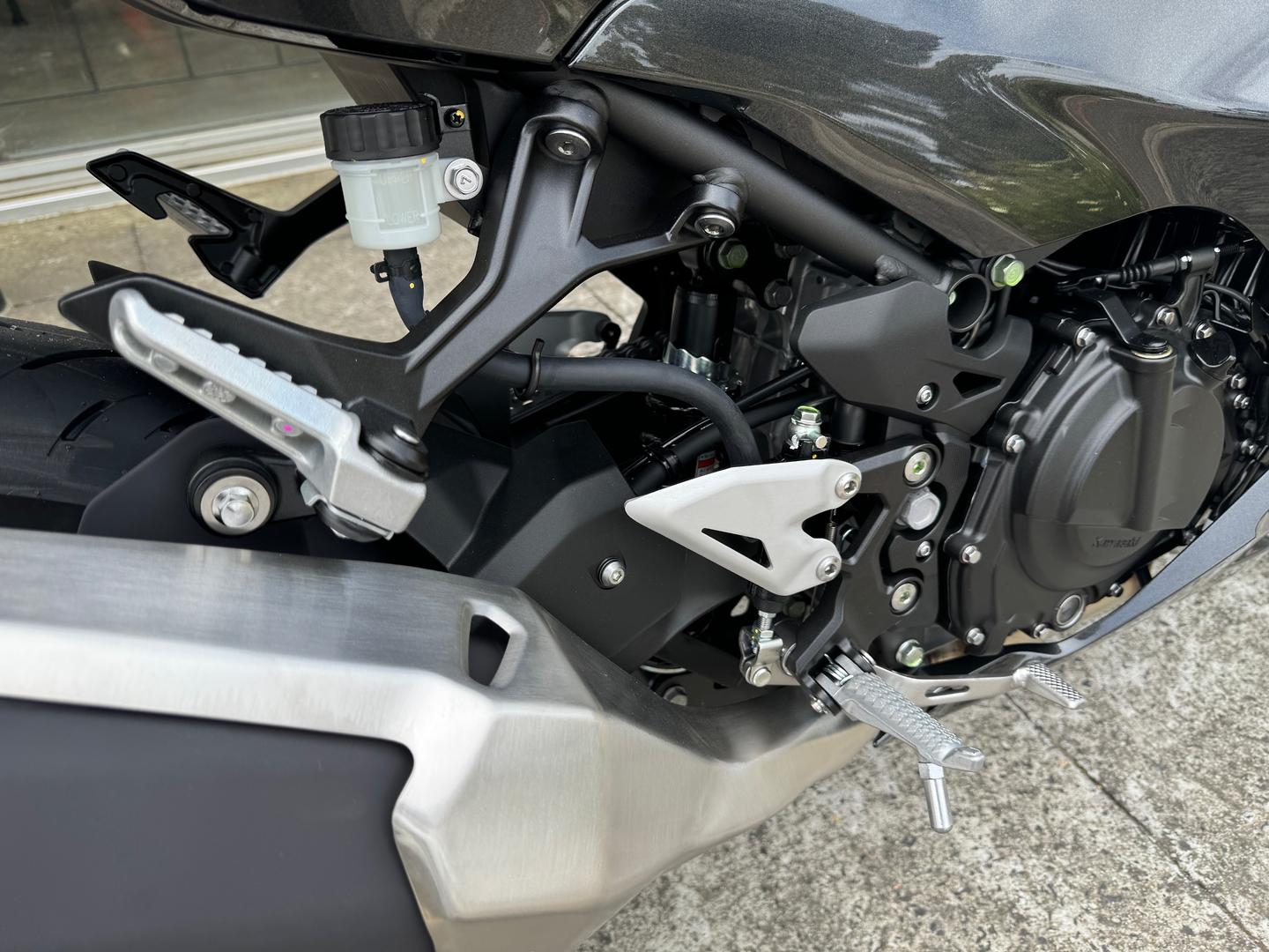 2024 KAWASAKI NINJA 500 SPORTS