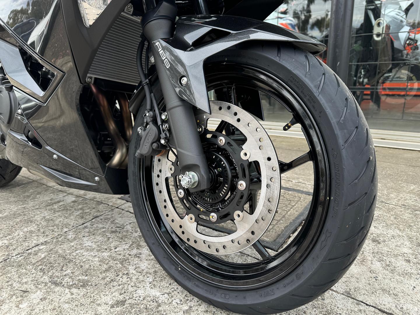 2024 KAWASAKI NINJA 500 SPORTS
