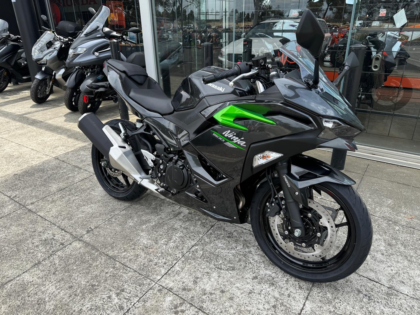 2024 KAWASAKI NINJA 500 SPORTS