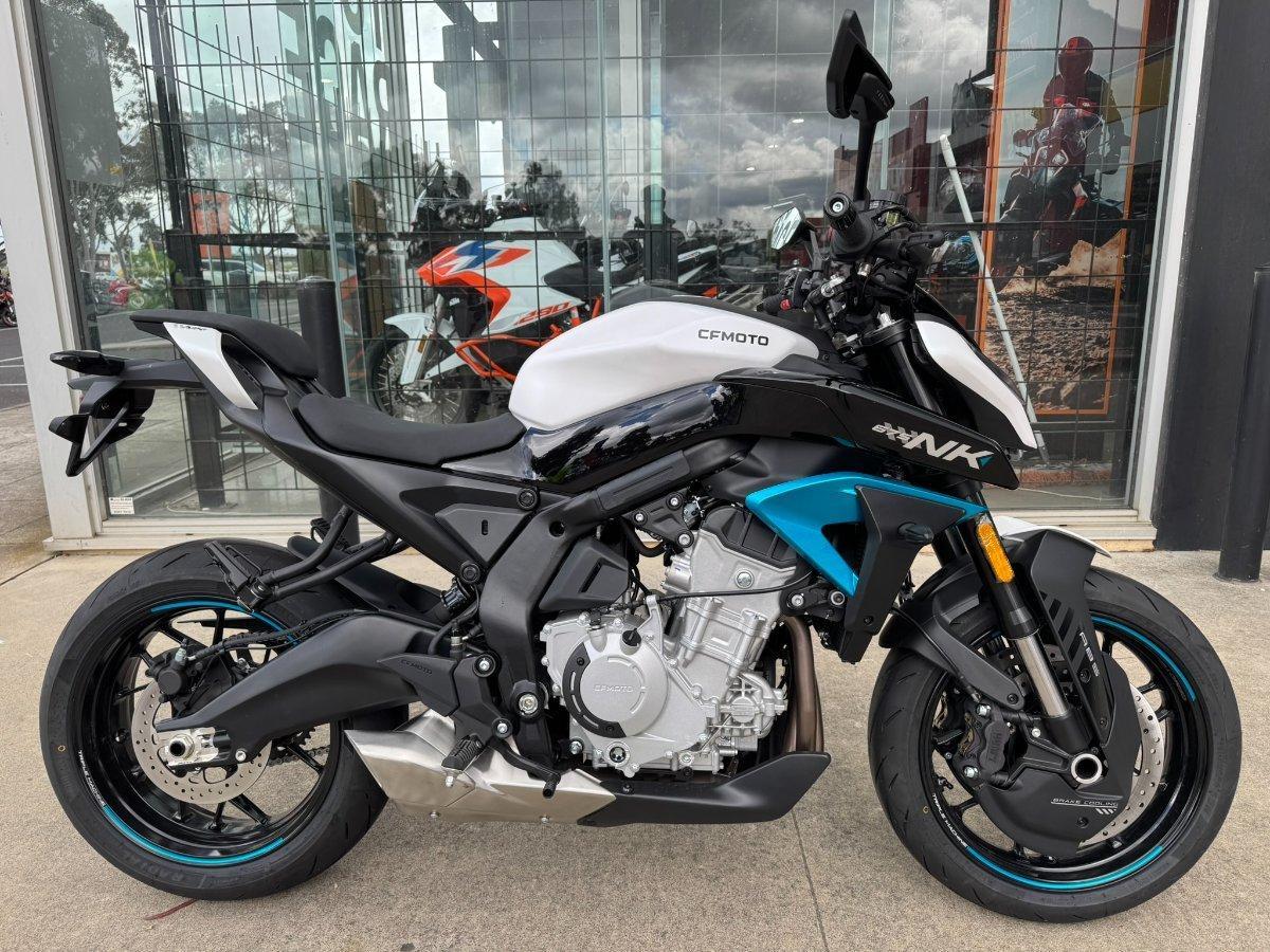 2025 CF MOTO 675NK ABS ROAD