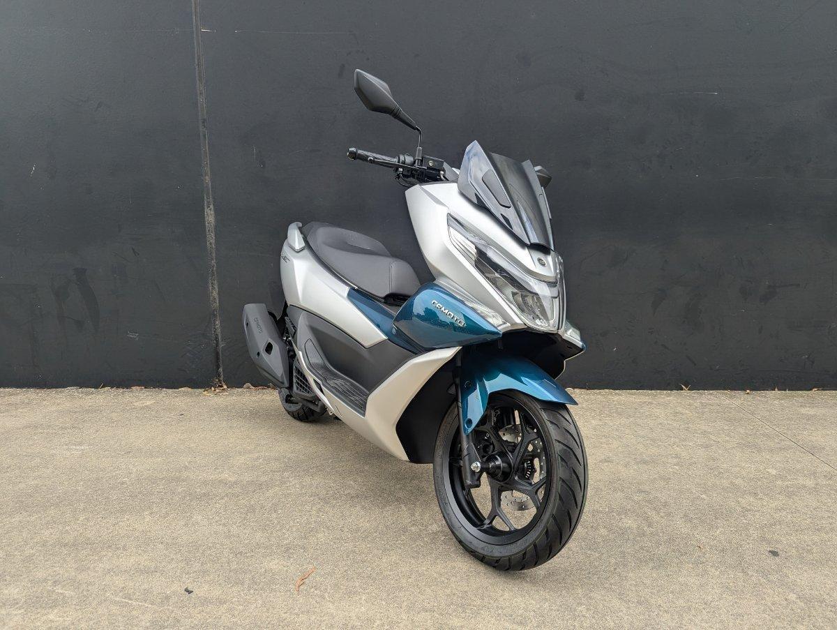 2025 CF MOTO 150 SC SCOOTER