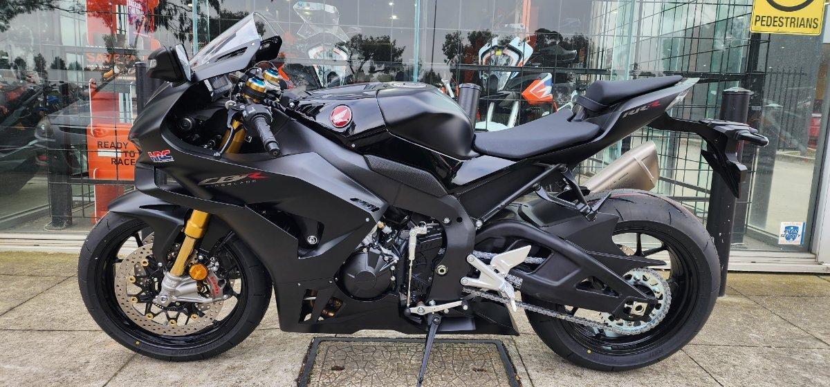 2025 HONDA CBR1000RR-R SP (FIREBLADE) ABS ROAD