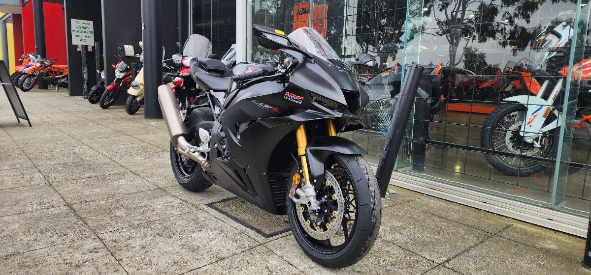 2025 HONDA CBR1000RR-R SP (FIREBLADE) ABS ROAD